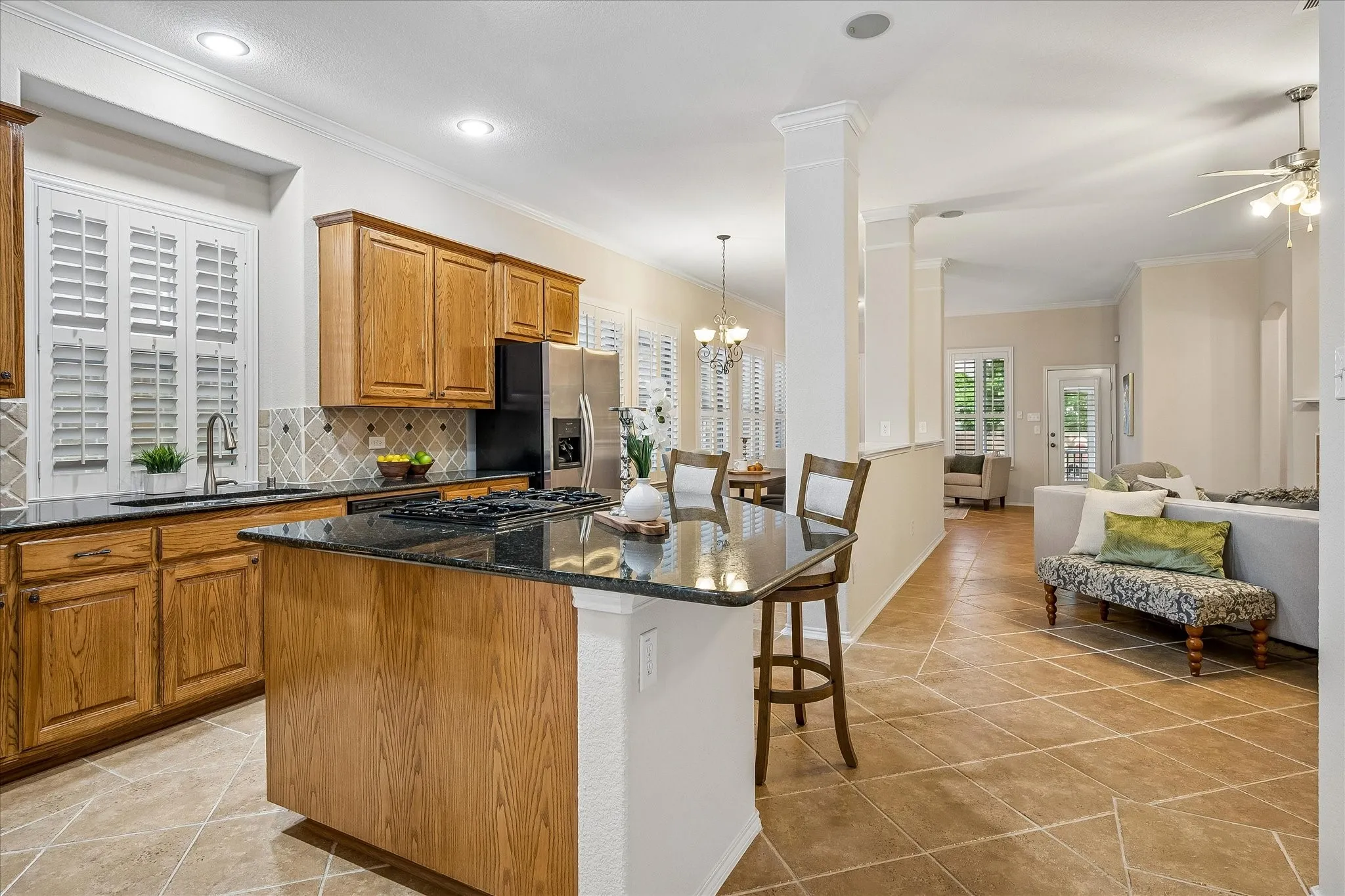 Single Family Residence For Sale in Dallas County , 2824 Lacompte Drive, Dallas, Texas 75227, 3 Bedroom, 2 Bathroom, 2 Garage spaces, 2,515 Sqft, built in 2005, mls#21301785, Real Estate Agent in Dallas, Homes For Sale in Dallas county, Homes For Sale in Dallas, Realtor in Dallas Texas, Real Estate Brokerage Independent Realty Texas, Luminita Cordes Realtor