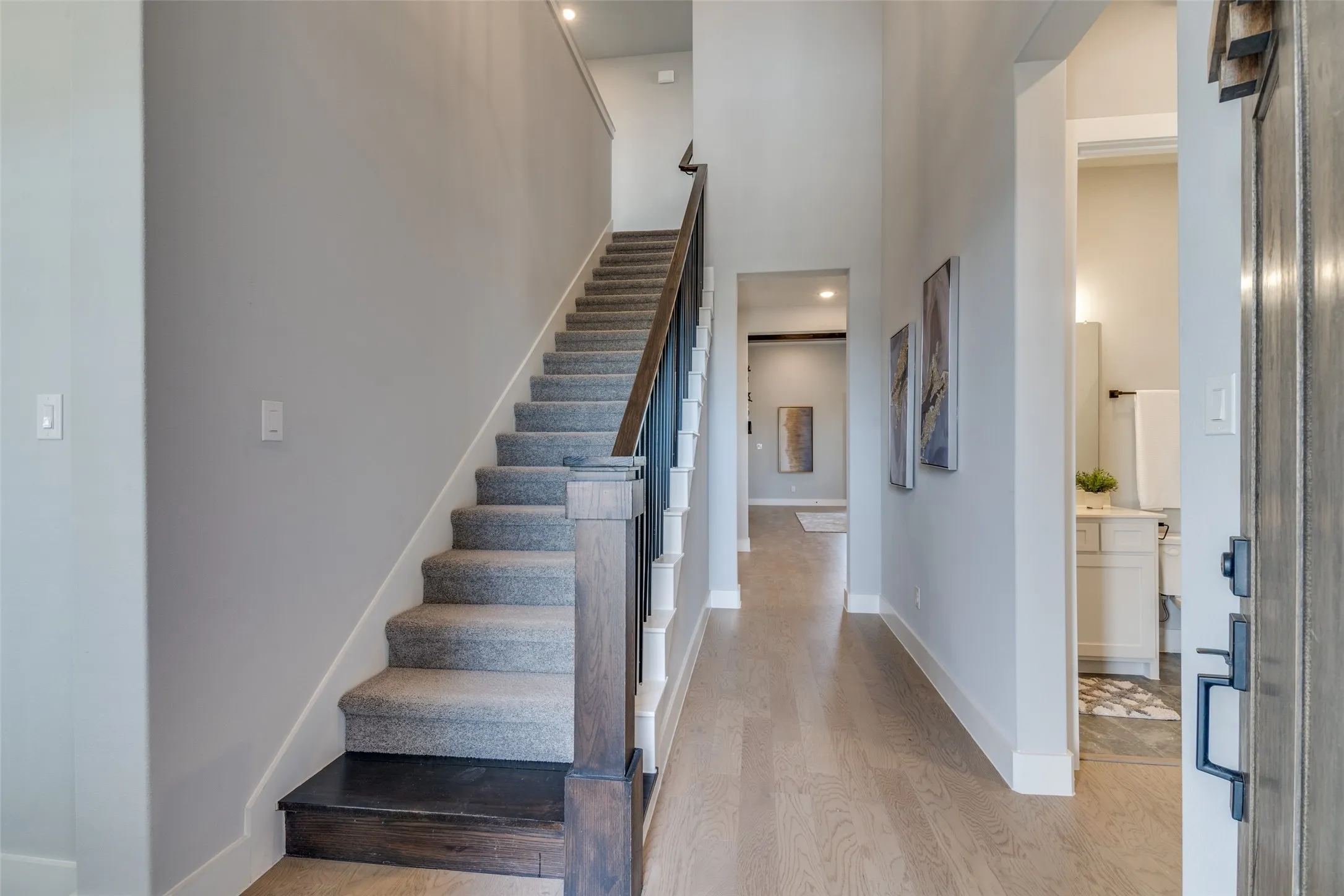 Single Family Residence For Sale in Dallas County , 3710 Pilgrims Mews, Rowlett, Texas 75088, 5 Bedroom, 5 Bathroom, 2 Garage spaces, 3,068 Sqft, built in 2022, mls#21307487, Real Estate Agent in Rowlett, Homes For Sale in Dallas county, Homes For Sale in Rowlett, Realtor in Rowlett Texas, Real Estate Brokerage Independent Realty Texas, Luminita Cordes Realtor
