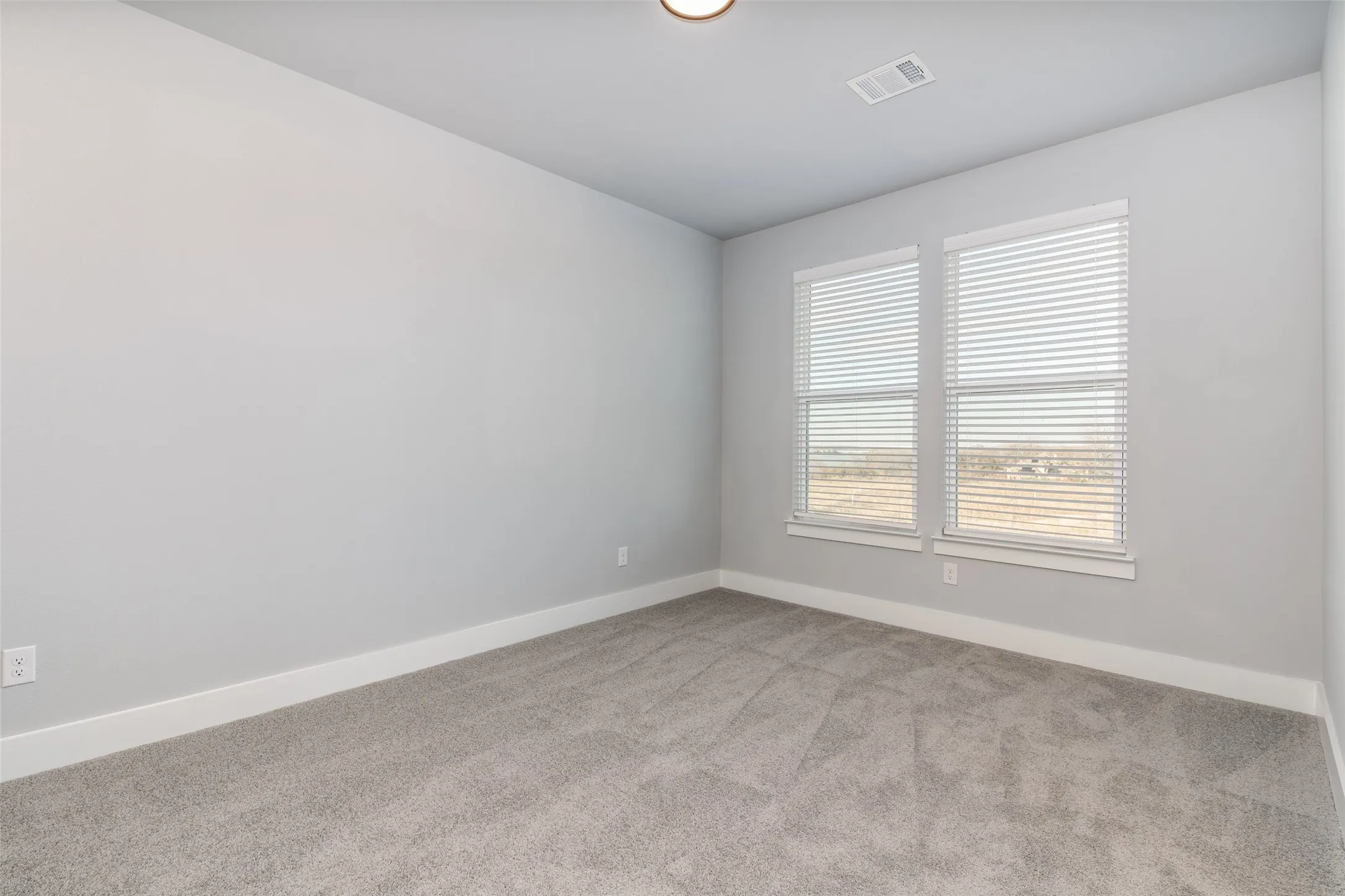 Single Family Residence For Sale in Dallas County , 3710 Pilgrims Mews, Rowlett, Texas 75088, 5 Bedroom, 5 Bathroom, 2 Garage spaces, 3,068 Sqft, built in 2022, mls#21307487, Real Estate Agent in Rowlett, Homes For Sale in Dallas county, Homes For Sale in Rowlett, Realtor in Rowlett Texas, Real Estate Brokerage Independent Realty Texas, Luminita Cordes Realtor