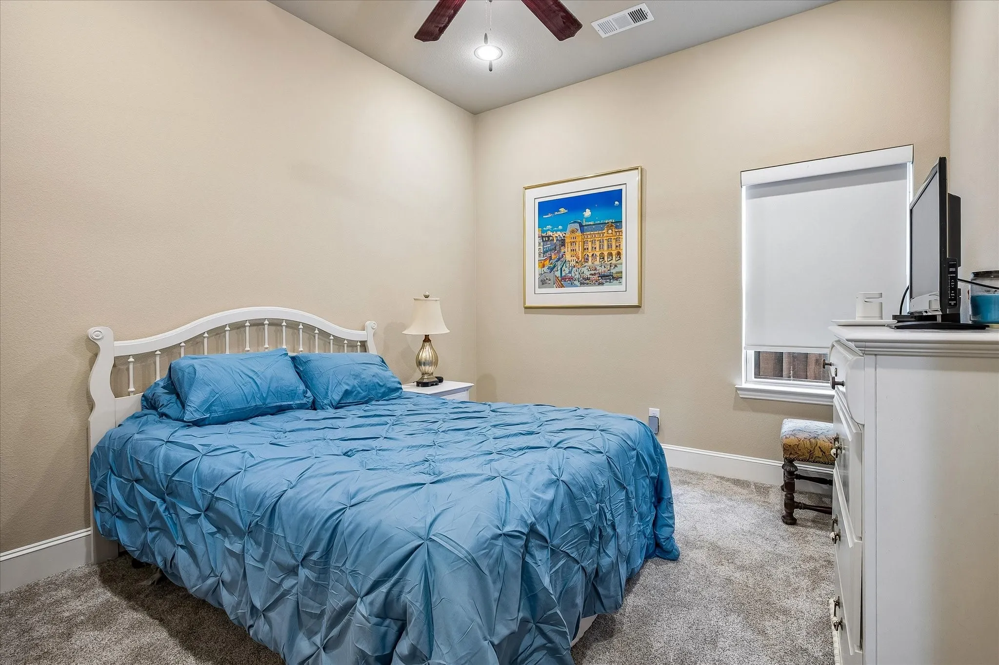 Single Family Residence For Sale in Denton County , 7184 Shingle Mill Road, Frisco, Texas 75036, 4 Bedroom, 4 Bathroom, 3 Garage spaces, 3,663 Sqft, built in 2015, mls#21295708, Real Estate Agent in Frisco, Homes For Sale in Denton county, Homes For Sale in Frisco, Realtor in Frisco Texas, Real Estate Brokerage Independent Realty Texas, Luminita Cordes Realtor
