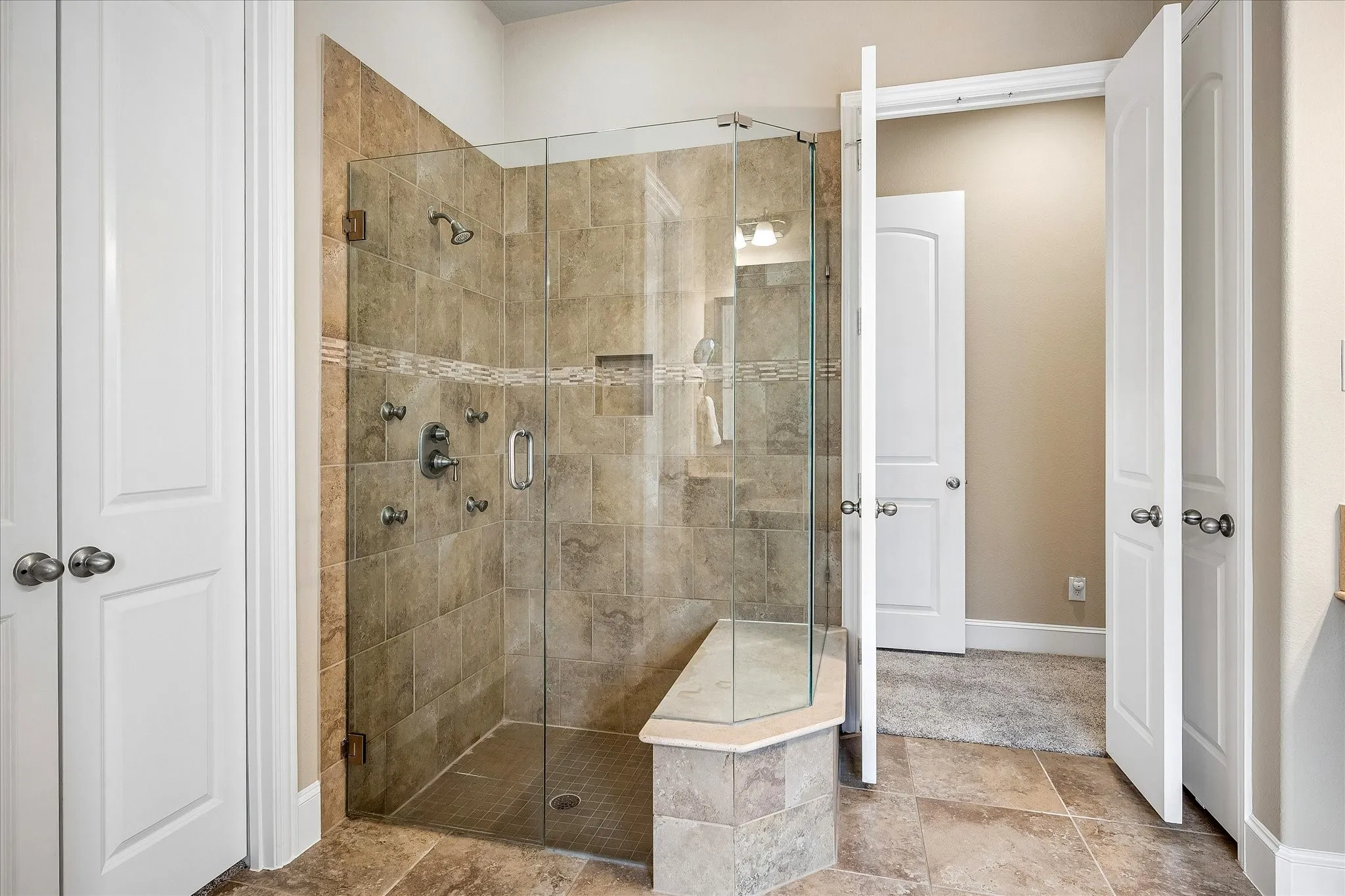 Single Family Residence For Sale in Denton County , 7184 Shingle Mill Road, Frisco, Texas 75036, 4 Bedroom, 4 Bathroom, 3 Garage spaces, 3,663 Sqft, built in 2015, mls#21295708, Real Estate Agent in Frisco, Homes For Sale in Denton county, Homes For Sale in Frisco, Realtor in Frisco Texas, Real Estate Brokerage Independent Realty Texas, Luminita Cordes Realtor