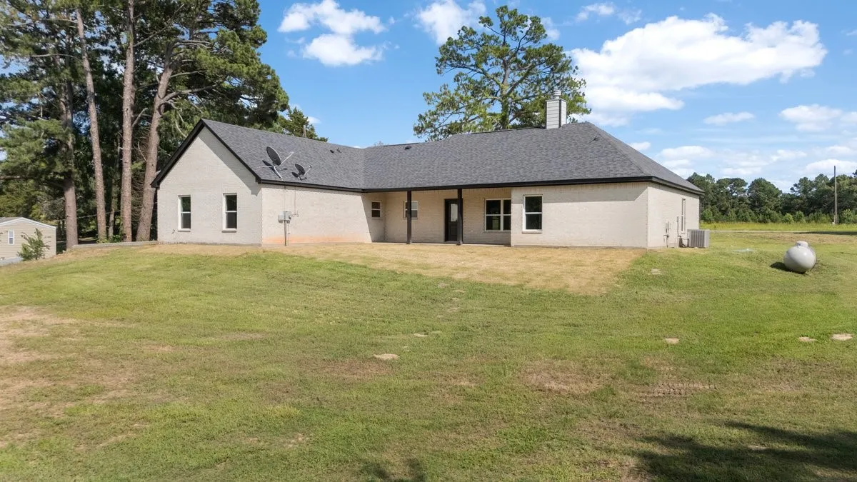 Single Family Residence For Sale in Van Zandt County , 13446 FM 858, Ben Wheeler, Texas 75754, 4 Bedroom, 2 Bathroom, 2 Garage spaces, 2,163 Sqft, built in 2022, mls#21307506, Real Estate Agent in Ben Wheeler, Homes For Sale in Van Zandt county, Homes For Sale in Ben Wheeler, Realtor in Ben Wheeler Texas, Real Estate Brokerage Independent Realty Texas, Luminita Cordes Realtor