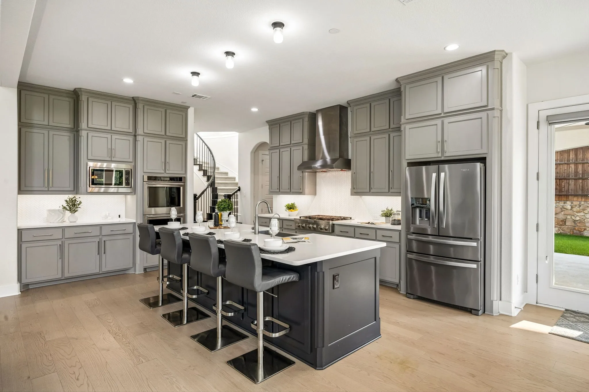 Single Family Residence For Sale in Tarrant County , 804 Jamestown Lane, Southlake, Texas 76092, 6 Bedroom, 7 Bathroom, 3 Garage spaces, 5,963 Sqft, built in 2022, mls#21307162, Real Estate Agent in Southlake, Homes For Sale in Tarrant county, Homes For Sale in Southlake, Realtor in Southlake Texas, Real Estate Brokerage Independent Realty Texas, Luminita Cordes Realtor