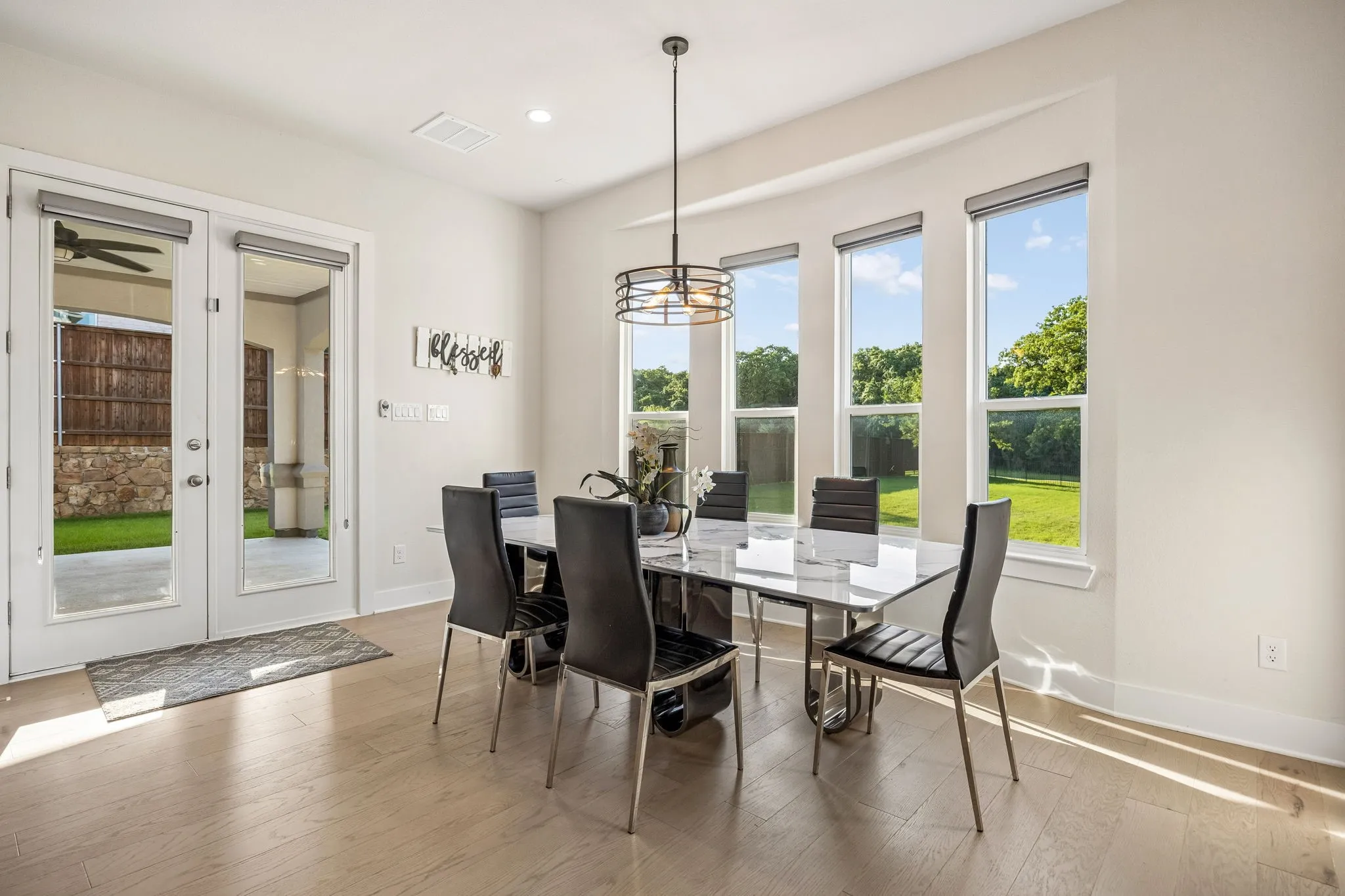 Single Family Residence For Sale in Tarrant County , 804 Jamestown Lane, Southlake, Texas 76092, 6 Bedroom, 7 Bathroom, 3 Garage spaces, 5,963 Sqft, built in 2022, mls#21307162, Real Estate Agent in Southlake, Homes For Sale in Tarrant county, Homes For Sale in Southlake, Realtor in Southlake Texas, Real Estate Brokerage Independent Realty Texas, Luminita Cordes Realtor