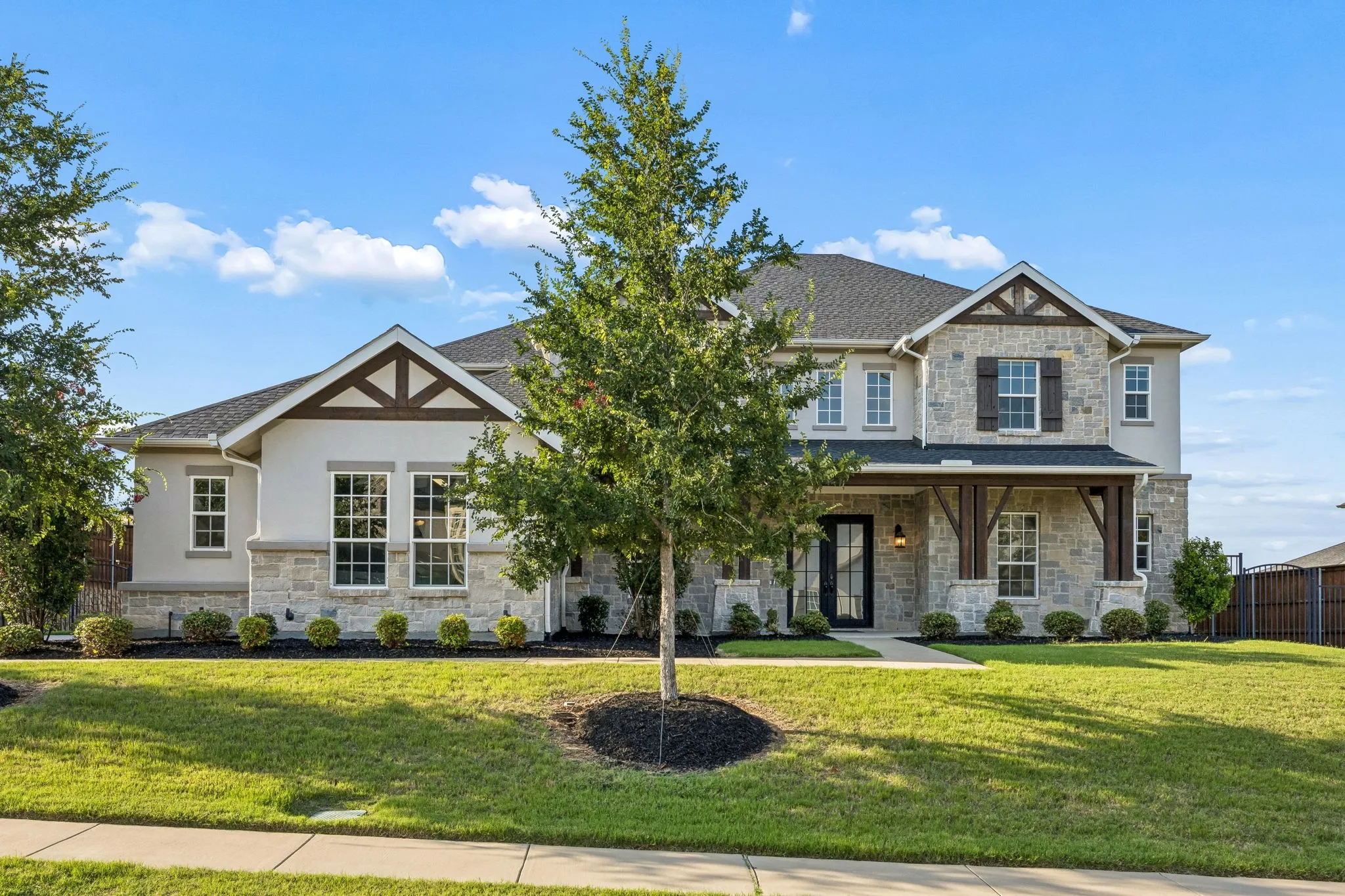 Single Family Residence For Sale in Tarrant County , 804 Jamestown Lane, Southlake, Texas 76092, 6 Bedroom, 7 Bathroom, 3 Garage spaces, 5,963 Sqft, built in 2022, mls#21307162, Real Estate Agent in Southlake, Homes For Sale in Tarrant county, Homes For Sale in Southlake, Realtor in Southlake Texas, Real Estate Brokerage Independent Realty Texas, Luminita Cordes Realtor