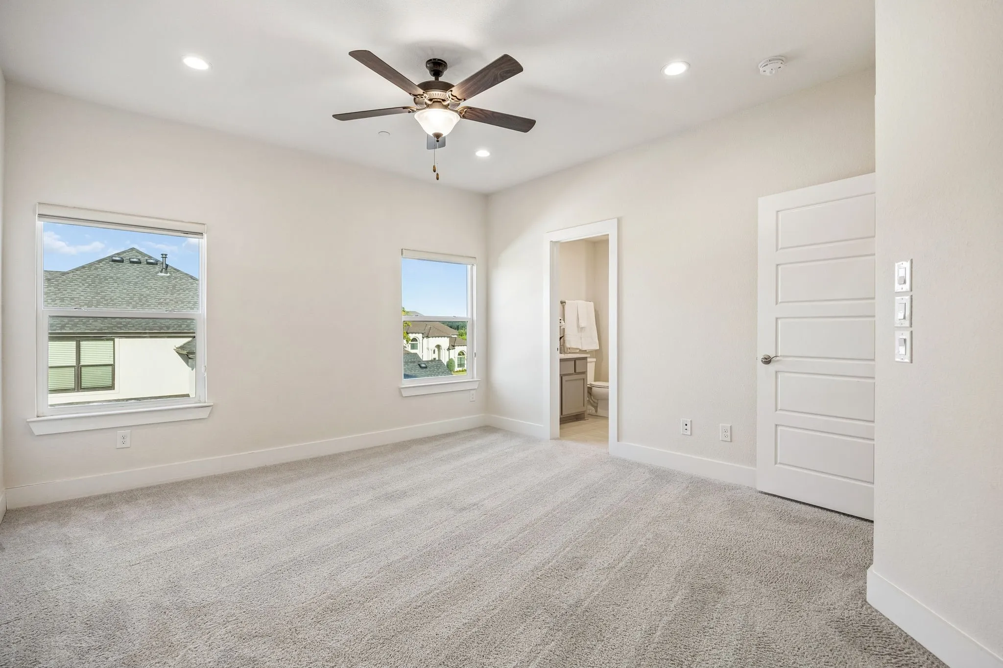 Single Family Residence For Sale in Tarrant County , 804 Jamestown Lane, Southlake, Texas 76092, 6 Bedroom, 7 Bathroom, 3 Garage spaces, 5,963 Sqft, built in 2022, mls#21307162, Real Estate Agent in Southlake, Homes For Sale in Tarrant county, Homes For Sale in Southlake, Realtor in Southlake Texas, Real Estate Brokerage Independent Realty Texas, Luminita Cordes Realtor