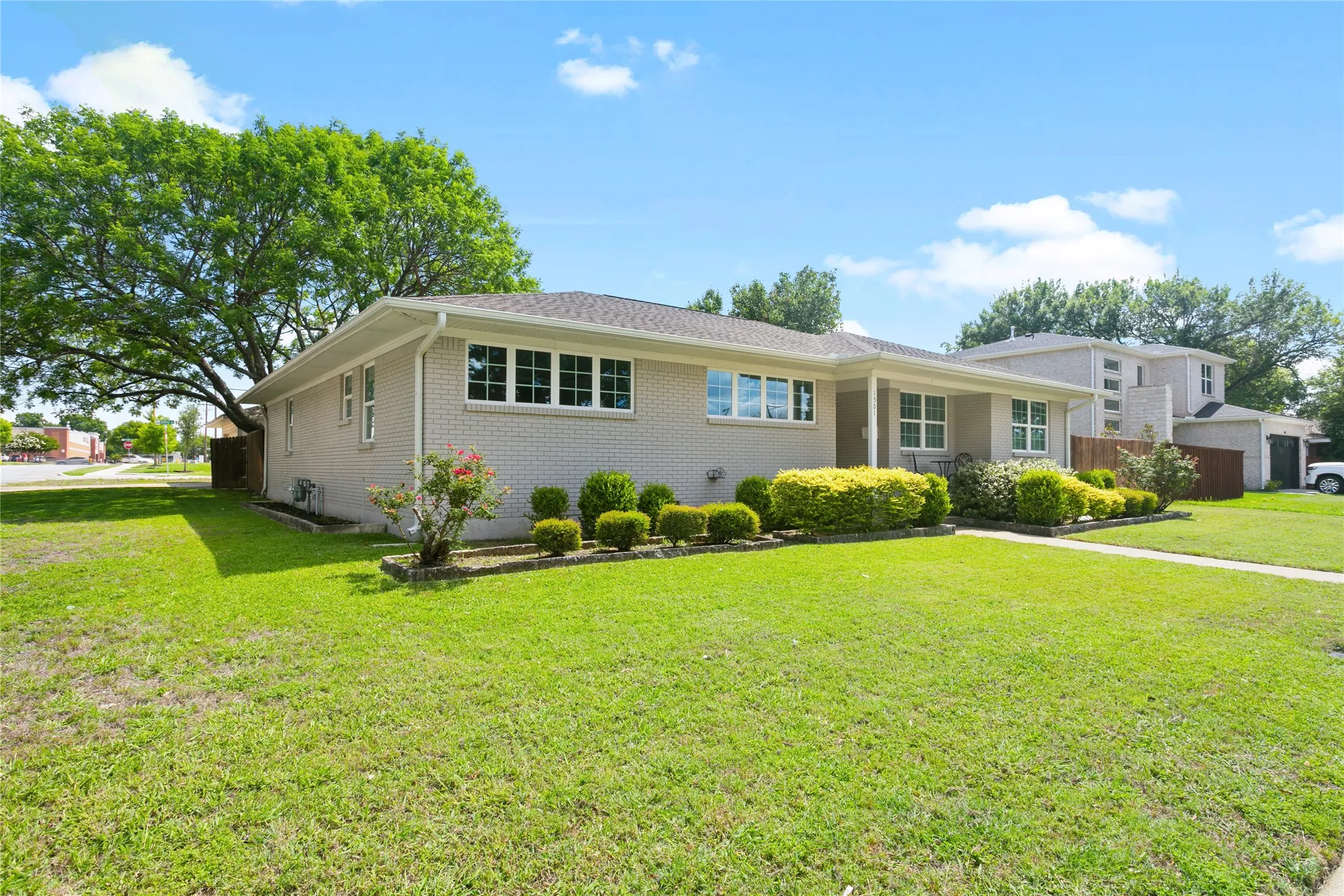 very spacious side yard
