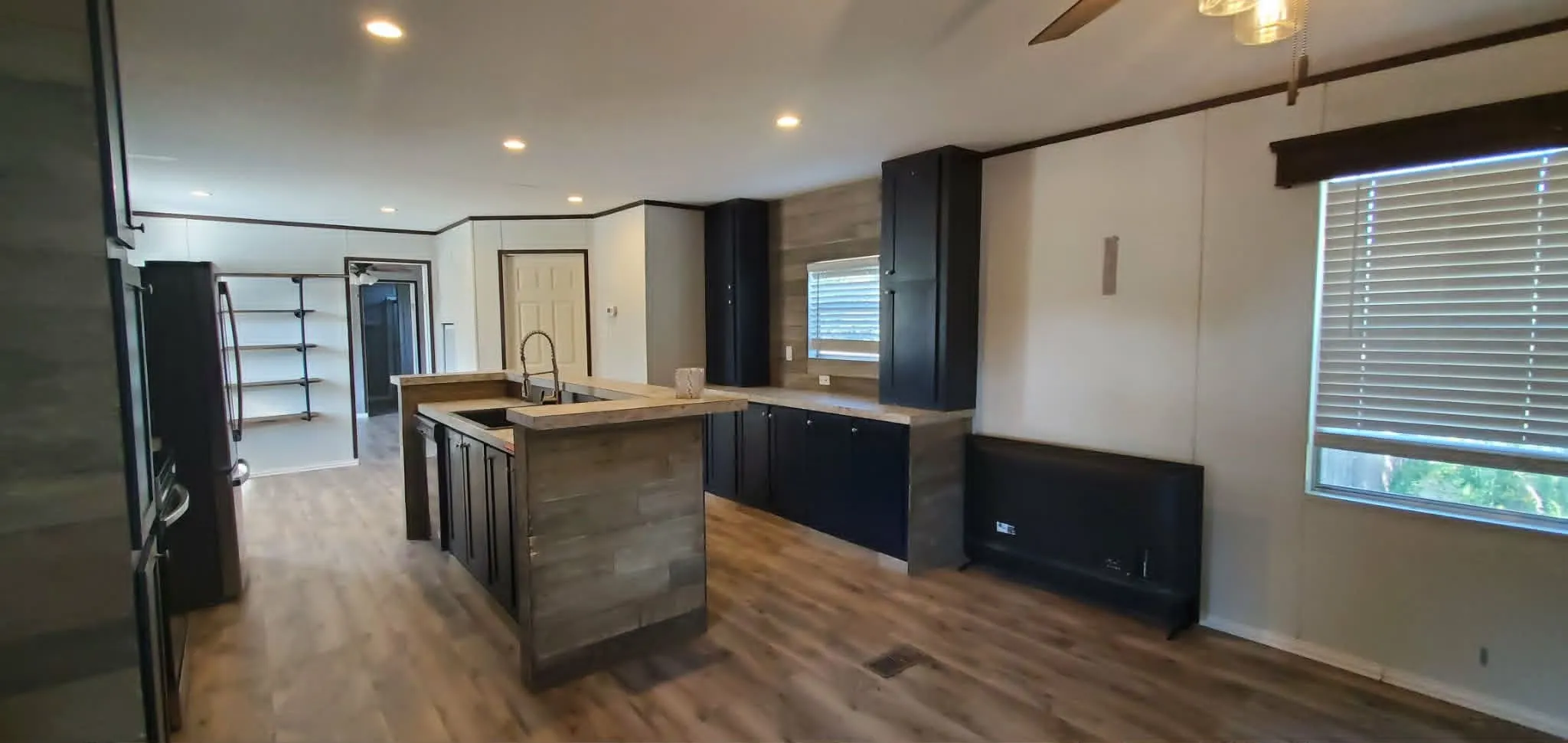 Mobile Home For Sale in Jones County , 2093 Private Road 354, Hawley, Texas 79525, 3 Bedroom, 2 Bathroom, Garage spaces, 1,216 Sqft, built in 2018, mls#21306780, Real Estate Agent in Hawley, Homes For Sale in Jones county, Homes For Sale in Hawley, Realtor in Hawley Texas, Real Estate Brokerage Independent Realty Texas, Luminita Cordes Realtor