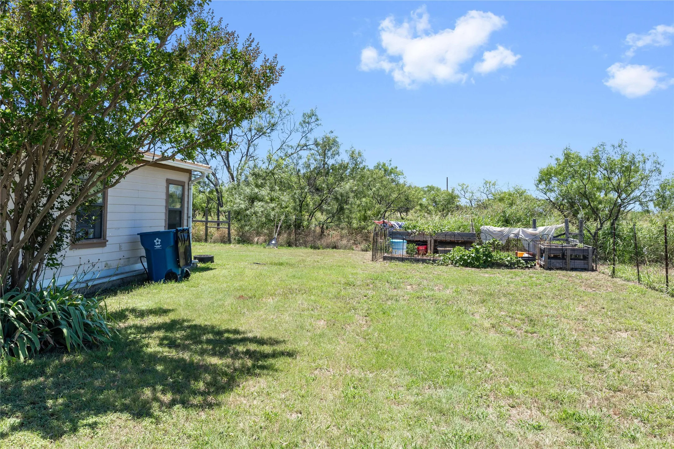 Single Family Residence For Sale in Brown County , 3800 County Road 112, Brownwood, Texas 76801, 4 Bedroom, 1 Bathroom, 2 Garage spaces, 1,916 Sqft, built in 0, mls#21307401, Real Estate Agent in Brownwood, Homes For Sale in Brown county, Homes For Sale in Brownwood, Realtor in Brownwood Texas, Real Estate Brokerage Independent Realty Texas, Luminita Cordes Realtor