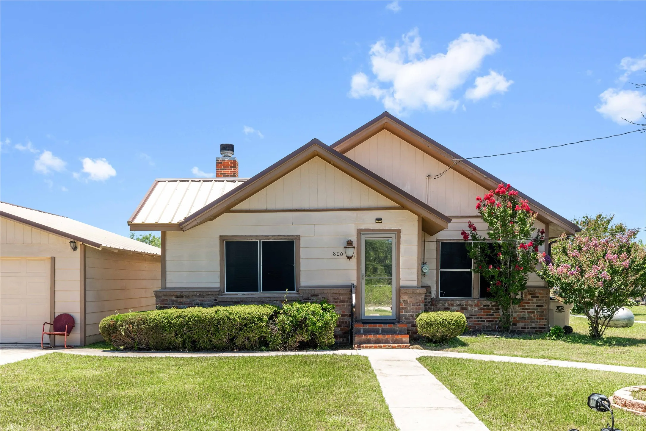 Single Family Residence For Sale in Brown County , 3800 County Road 112, Brownwood, Texas 76801, 4 Bedroom, 1 Bathroom, 2 Garage spaces, 1,916 Sqft, built in 0, mls#21307401, Real Estate Agent in Brownwood, Homes For Sale in Brown county, Homes For Sale in Brownwood, Realtor in Brownwood Texas, Real Estate Brokerage Independent Realty Texas, Luminita Cordes Realtor