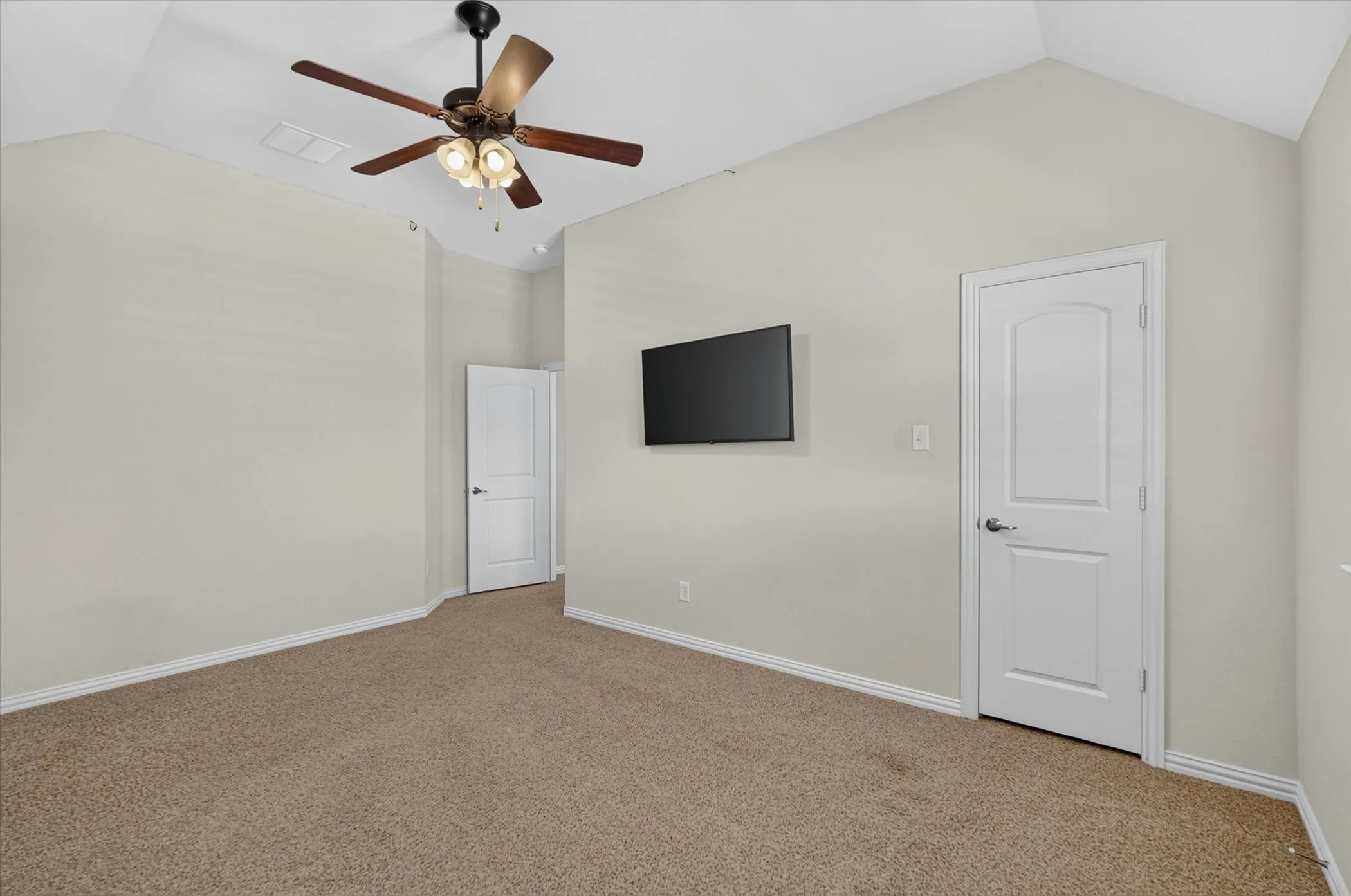 Single Family Residence For Sale in Collin County , 13923 Alden Lane, Frisco, Texas 75035, 4 Bedroom, 4 Bathroom, 3 Garage spaces, 3,627 Sqft, built in 2011, mls#21296208, Real Estate Agent in Frisco, Homes For Sale in Collin county, Homes For Sale in Frisco, Realtor in Frisco Texas, Real Estate Brokerage Independent Realty Texas, Luminita Cordes Realtor