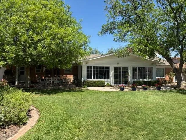 Single Family Residence For Sale in Ector County , 3740 Blossom Lane, Odessa, Texas 79762, 3 Bedrooms, 3 Bathrooms, 2 Garage spaces, 3,008 Sqft, built in 1959, Price $426,000, mls#21307535, Real Estate Agent in Odessa, Homes For Sale in Ector county, Homes For Sale in Odessa, Realtor in Odessa Texas, Real Estate Brokerage Independent Realty Texas, Luminita Cordes Realtor