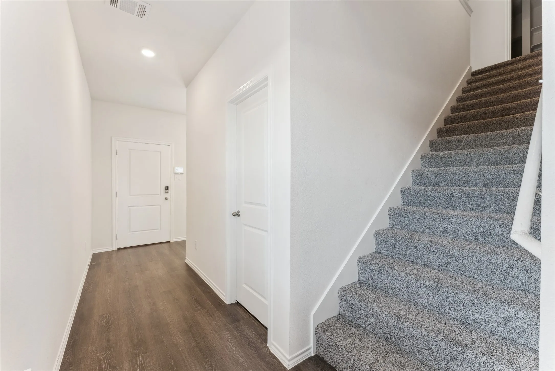 Single Family Residence For Sale in Kaufman County , 3221 Watterson Way, Crandall, Texas 75114, 3 Bedrooms, 3 Bathrooms, 2 Garage spaces, 2,250 Sqft, built in 2022, Price $310,000, mls#21307539, Real Estate Agent in Crandall, Homes For Sale in Kaufman county, Homes For Sale in Crandall, Realtor in Crandall Texas, Real Estate Brokerage Independent Realty Texas, Luminita Cordes Realtor