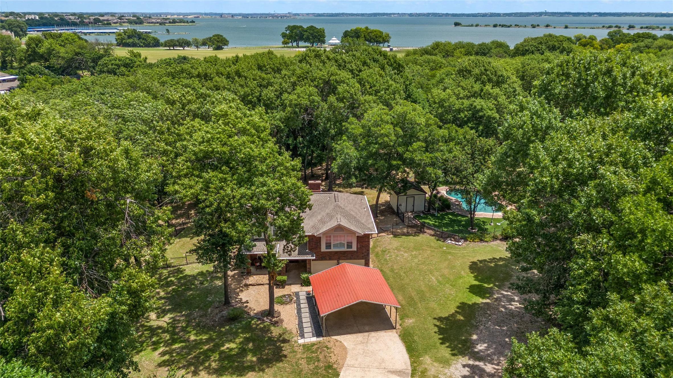 Single Family Residence For Sale in Dallas County , 5320 Hidden Court, Garland, Texas 75043, 3 Bedroom, 3 Bathroom, 2 Garage spaces, 2,065 Sqft, built in 1987, mls#21307550, Real Estate Agent in Garland, Homes For Sale in Dallas county, Homes For Sale in Garland, Realtor in Garland Texas, Real Estate Brokerage Independent Realty Texas, Luminita Cordes Realtor