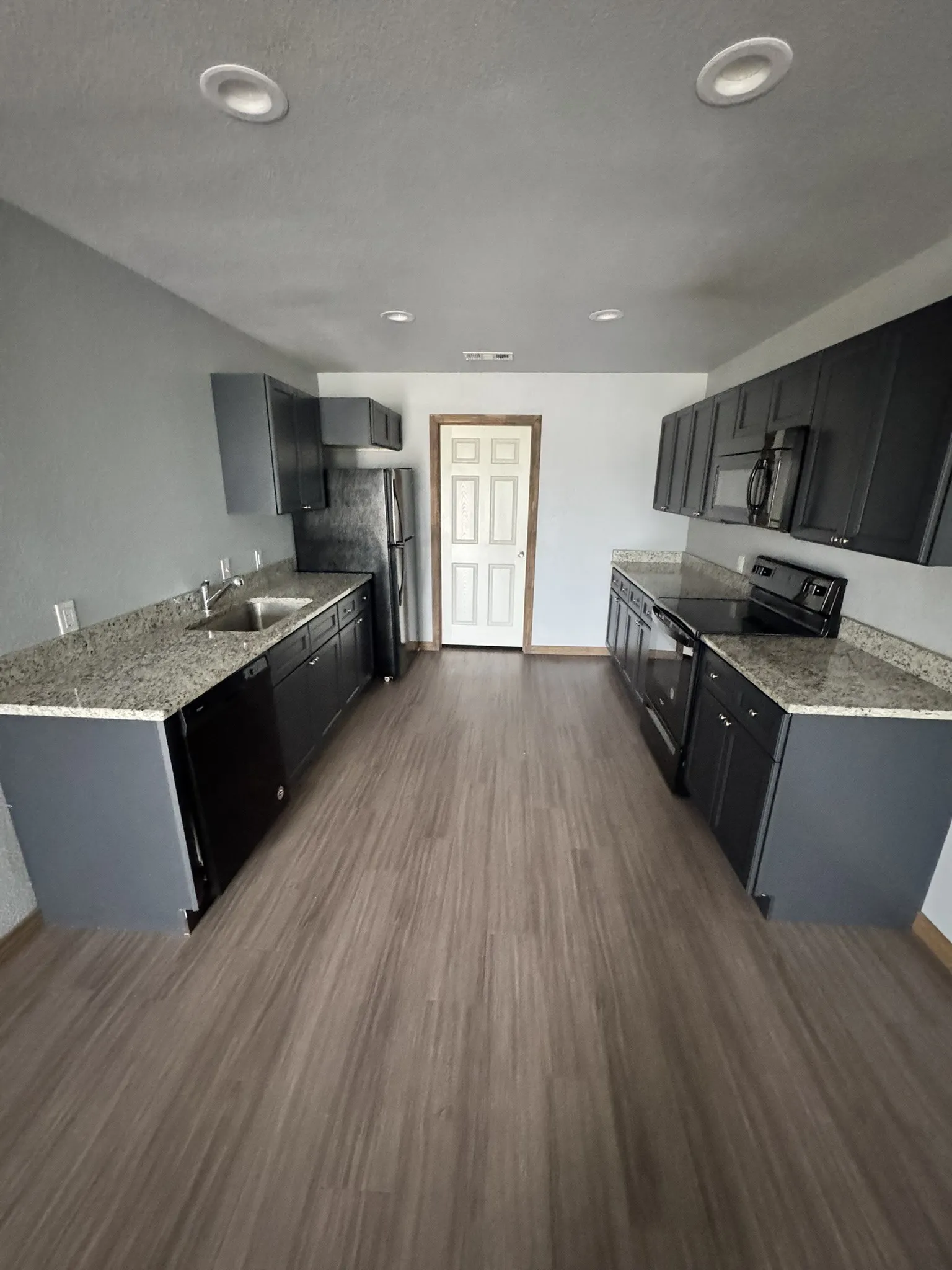 Apartment For Rent in Ellis County , 450 Derrs Chapel, Italy, Texas 76651, 2 Bedrooms, 2 Bathrooms, Garage spaces, 963 Sqft, built in 2021, Price $1,300, mls#21306614, Real Estate Agent in Italy, Homes For Rent in Ellis county, Homes For Rent in Italy, Realtor in Italy Texas, Real Estate Brokerage Independent Realty Texas, Luminita Cordes Realtor