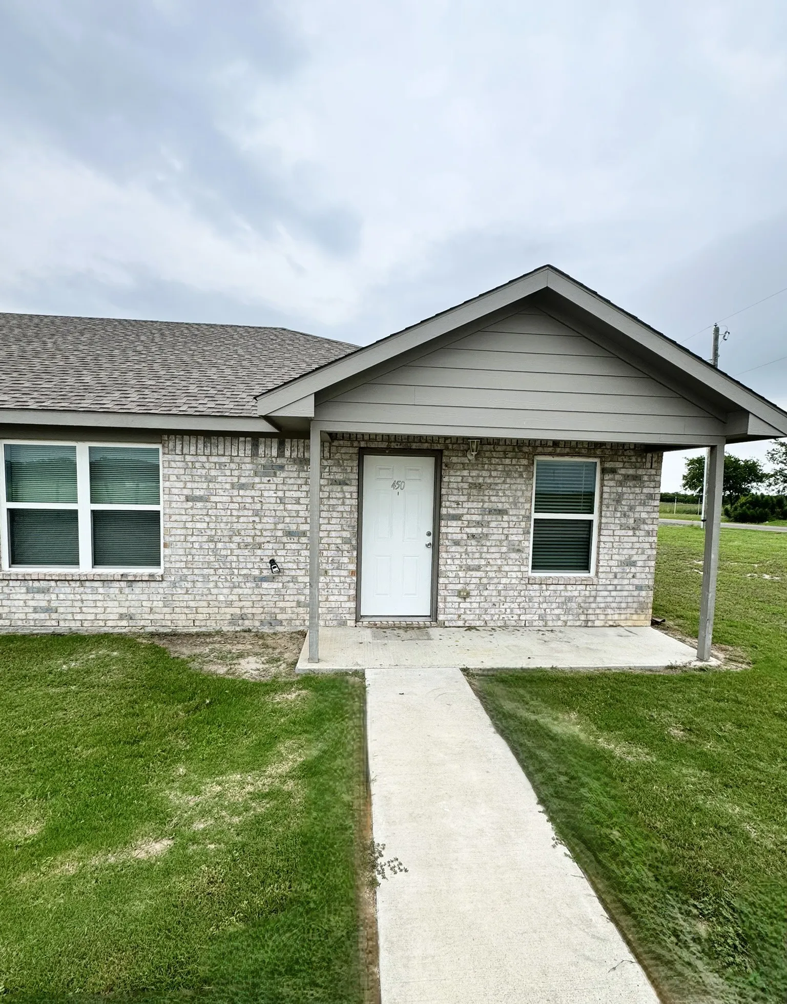 Apartment For Rent in Ellis County , 450 Derrs Chapel, Italy, Texas 76651, 2 Bedrooms, 2 Bathrooms, Garage spaces, 963 Sqft, built in 2021, Price $1,300, mls#21306614, Real Estate Agent in Italy, Homes For Rent in Ellis county, Homes For Rent in Italy, Realtor in Italy Texas, Real Estate Brokerage Independent Realty Texas, Luminita Cordes Realtor