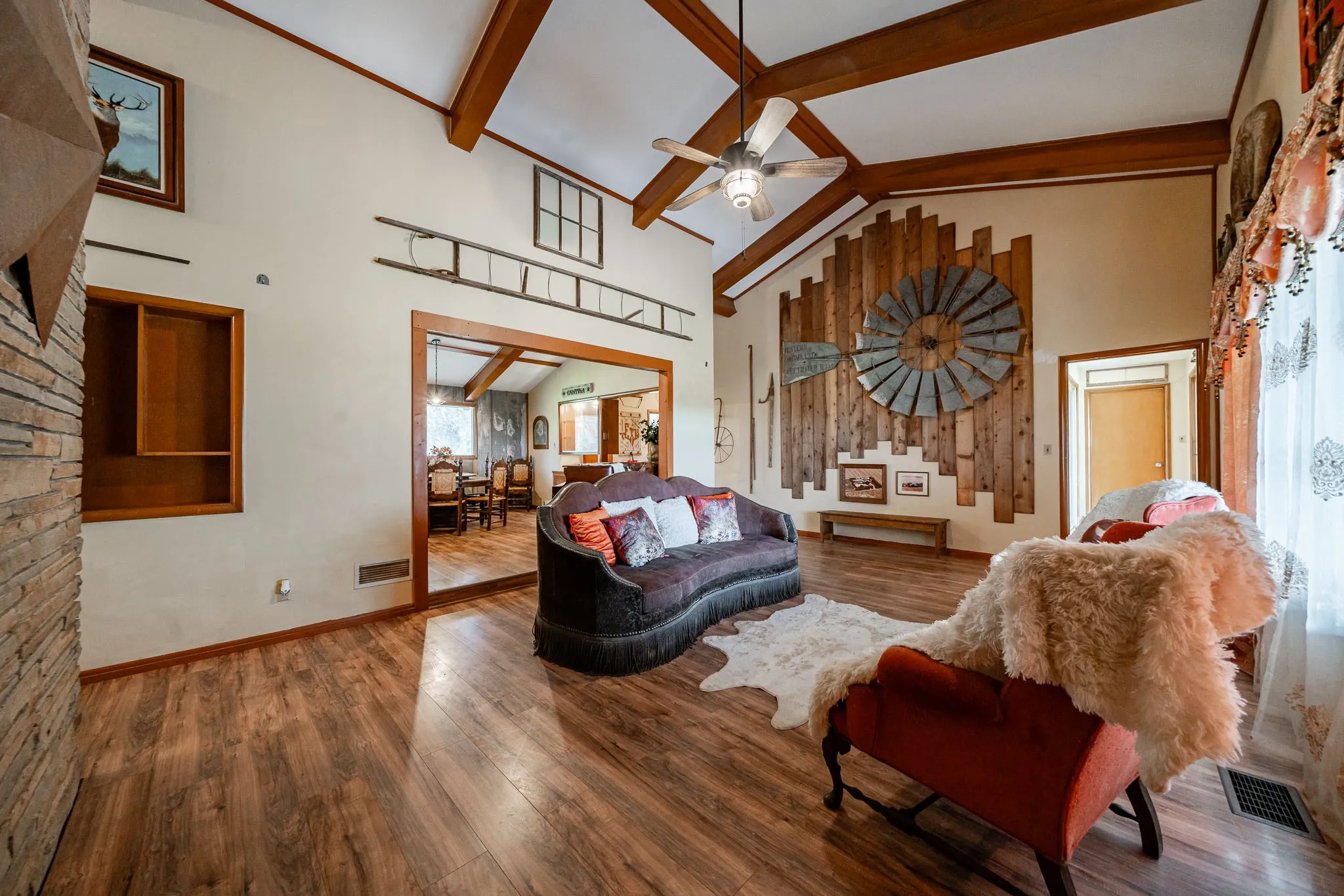 Single Family Residence For Sale in Haskell County , 1527 CR 165, Rochester, Texas 79544, 4 Bedroom, 3 Bathroom, 2 Garage spaces, 2,874 Sqft, built in 1958, mls#21307442, Real Estate Agent in Rochester, Homes For Sale in Haskell county, Homes For Sale in Rochester, Realtor in Rochester Texas, Real Estate Brokerage Independent Realty Texas, Luminita Cordes Realtor