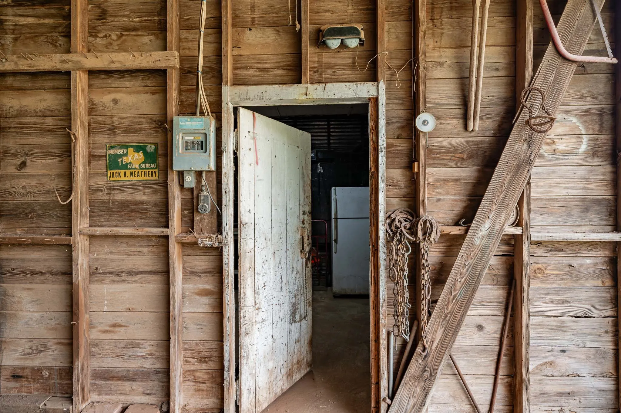 Single Family Residence For Sale in Haskell County , 1527 CR 165, Rochester, Texas 79544, 4 Bedroom, 3 Bathroom, 2 Garage spaces, 2,874 Sqft, built in 1958, mls#21307442, Real Estate Agent in Rochester, Homes For Sale in Haskell county, Homes For Sale in Rochester, Realtor in Rochester Texas, Real Estate Brokerage Independent Realty Texas, Luminita Cordes Realtor