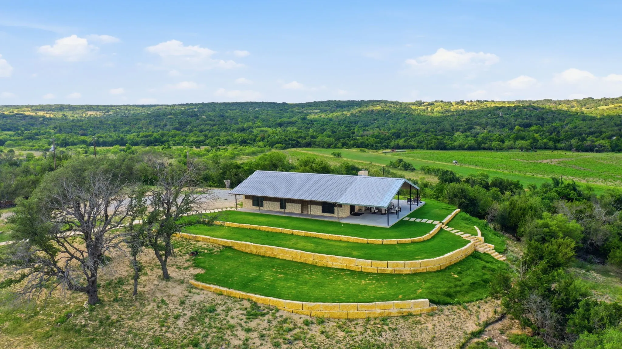 Single Family Residence For Sale in Erath County , 3035 County Road 162, Stephenville, Texas 76401, 3 Bedroom, 2 Bathroom, Garage spaces, 1,785 Sqft, built in 2006, mls#21306557, Real Estate Agent in Stephenville, Homes For Sale in Erath county, Homes For Sale in Stephenville, Realtor in Stephenville Texas, Real Estate Brokerage Independent Realty Texas, Luminita Cordes Realtor