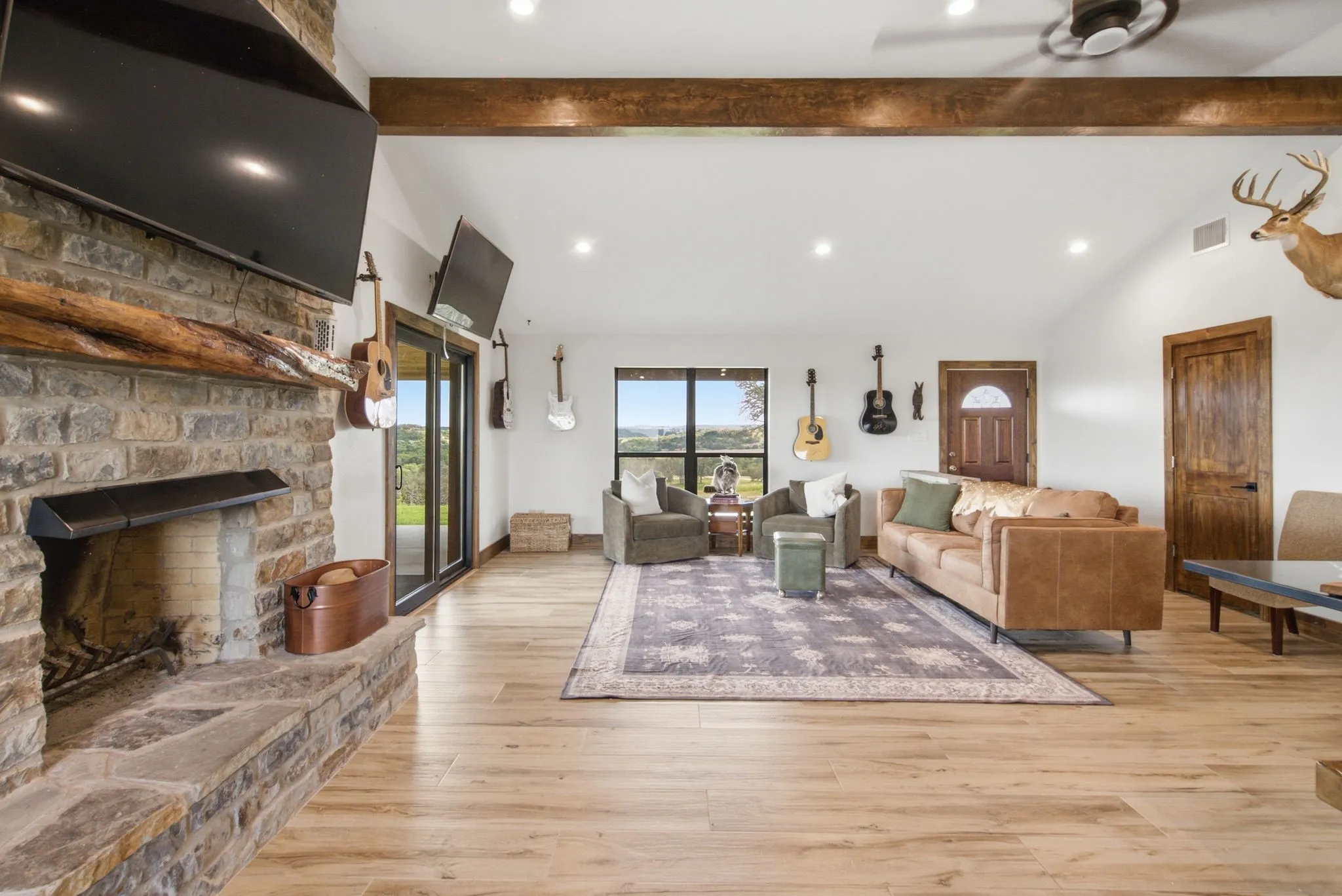 Single Family Residence For Sale in Erath County , 3035 County Road 162, Stephenville, Texas 76401, 3 Bedroom, 2 Bathroom, Garage spaces, 1,785 Sqft, built in 2006, mls#21306557, Real Estate Agent in Stephenville, Homes For Sale in Erath county, Homes For Sale in Stephenville, Realtor in Stephenville Texas, Real Estate Brokerage Independent Realty Texas, Luminita Cordes Realtor