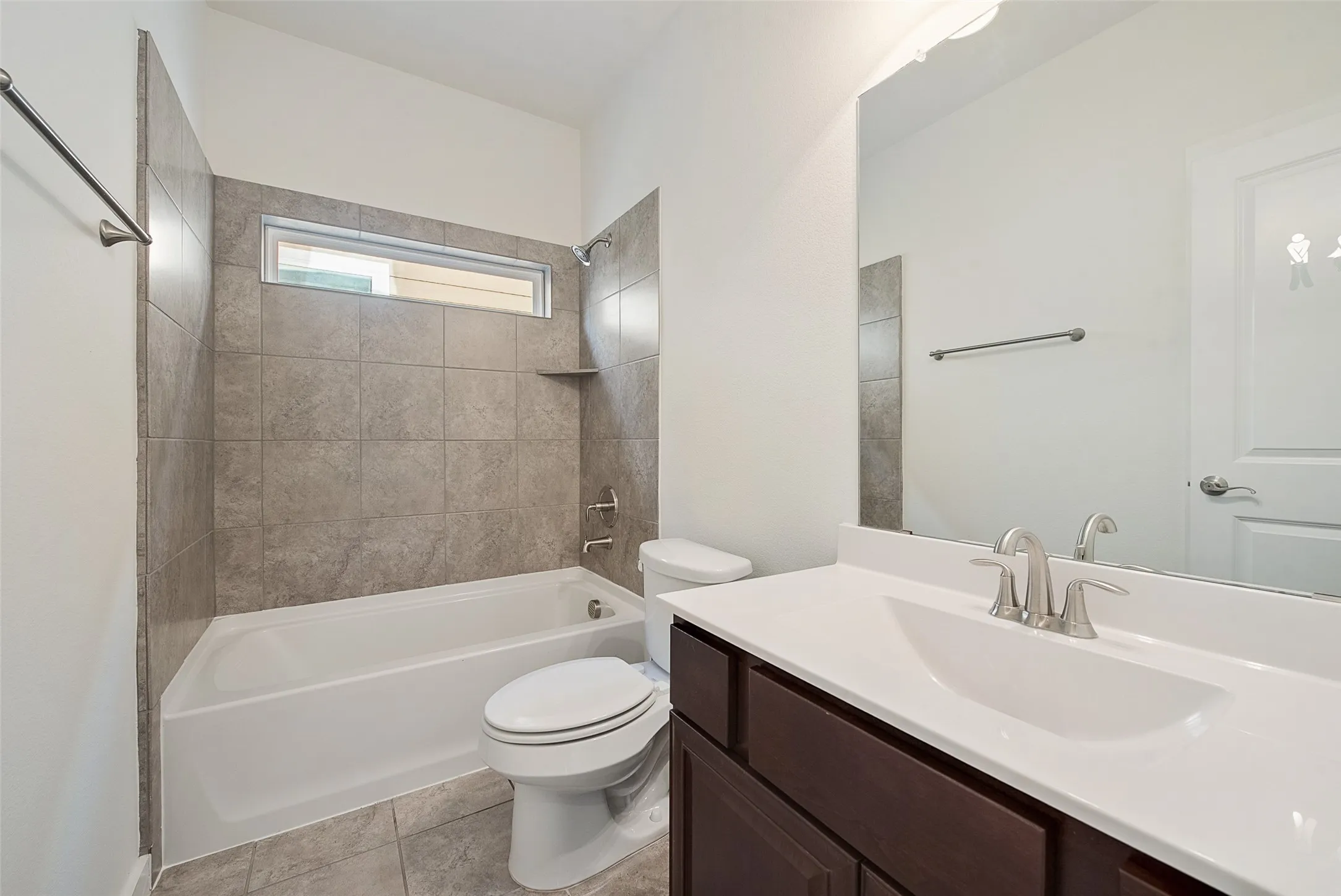 Single Family Residence For Sale in Denton County , 2320 Chebi Lane, Denton, Texas 76209, 4 Bedroom, 3 Bathroom, 2 Garage spaces, 1,970 Sqft, built in 2017, mls#21307566, Real Estate Agent in Denton, Homes For Sale in Denton county, Homes For Sale in Denton, Realtor in Denton Texas, Real Estate Brokerage Independent Realty Texas, Luminita Cordes Realtor