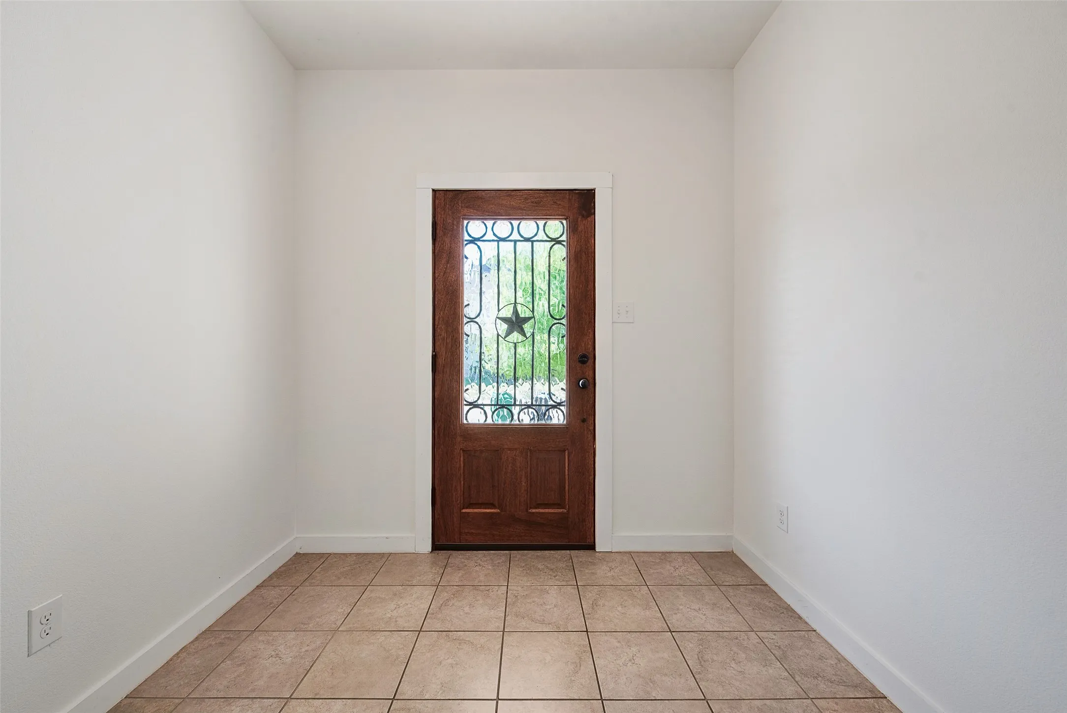 Single Family Residence For Sale in Denton County , 2320 Chebi Lane, Denton, Texas 76209, 4 Bedroom, 3 Bathroom, 2 Garage spaces, 1,970 Sqft, built in 2017, mls#21307566, Real Estate Agent in Denton, Homes For Sale in Denton county, Homes For Sale in Denton, Realtor in Denton Texas, Real Estate Brokerage Independent Realty Texas, Luminita Cordes Realtor