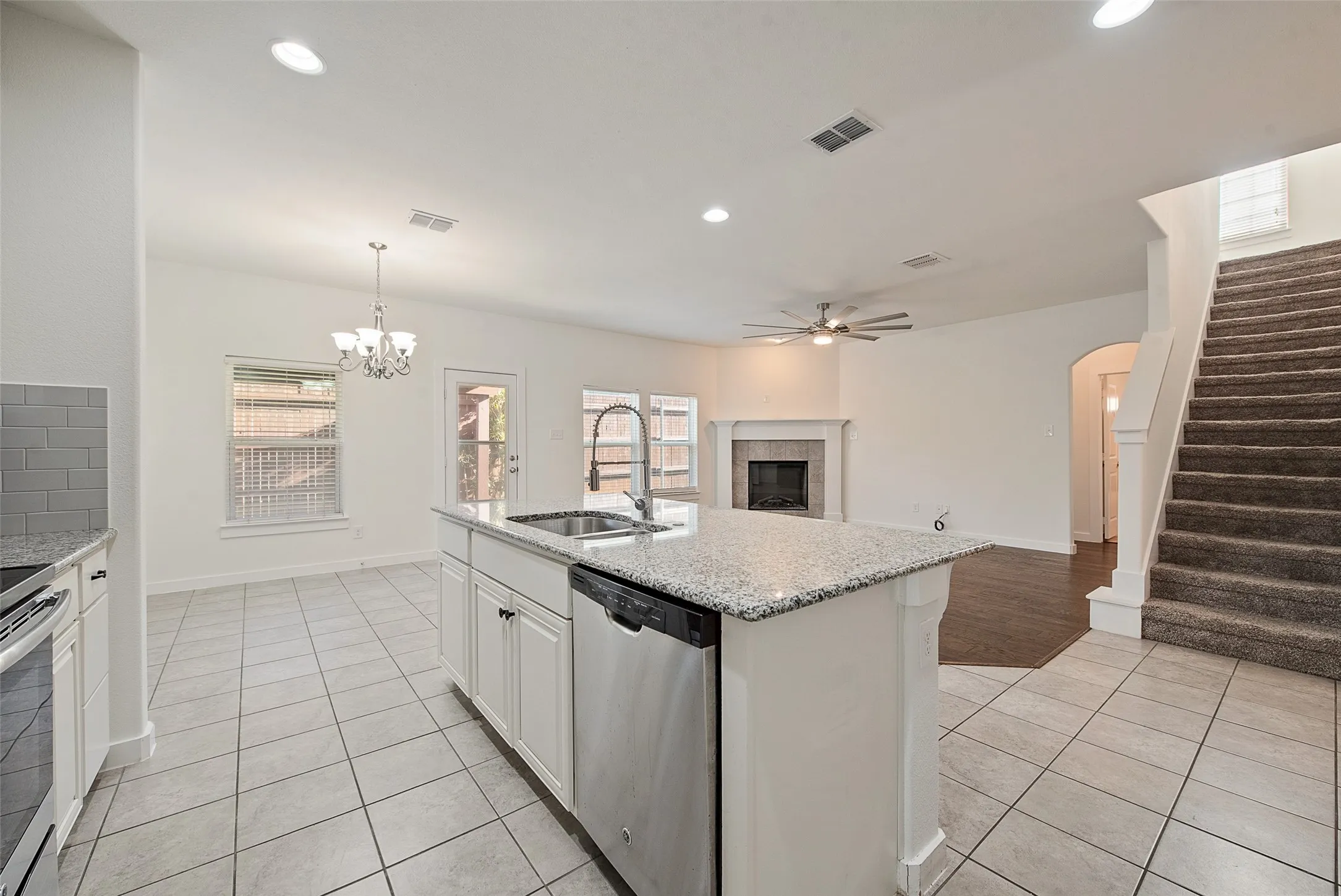 Single Family Residence For Sale in Denton County , 2320 Chebi Lane, Denton, Texas 76209, 4 Bedroom, 3 Bathroom, 2 Garage spaces, 1,970 Sqft, built in 2017, mls#21307566, Real Estate Agent in Denton, Homes For Sale in Denton county, Homes For Sale in Denton, Realtor in Denton Texas, Real Estate Brokerage Independent Realty Texas, Luminita Cordes Realtor