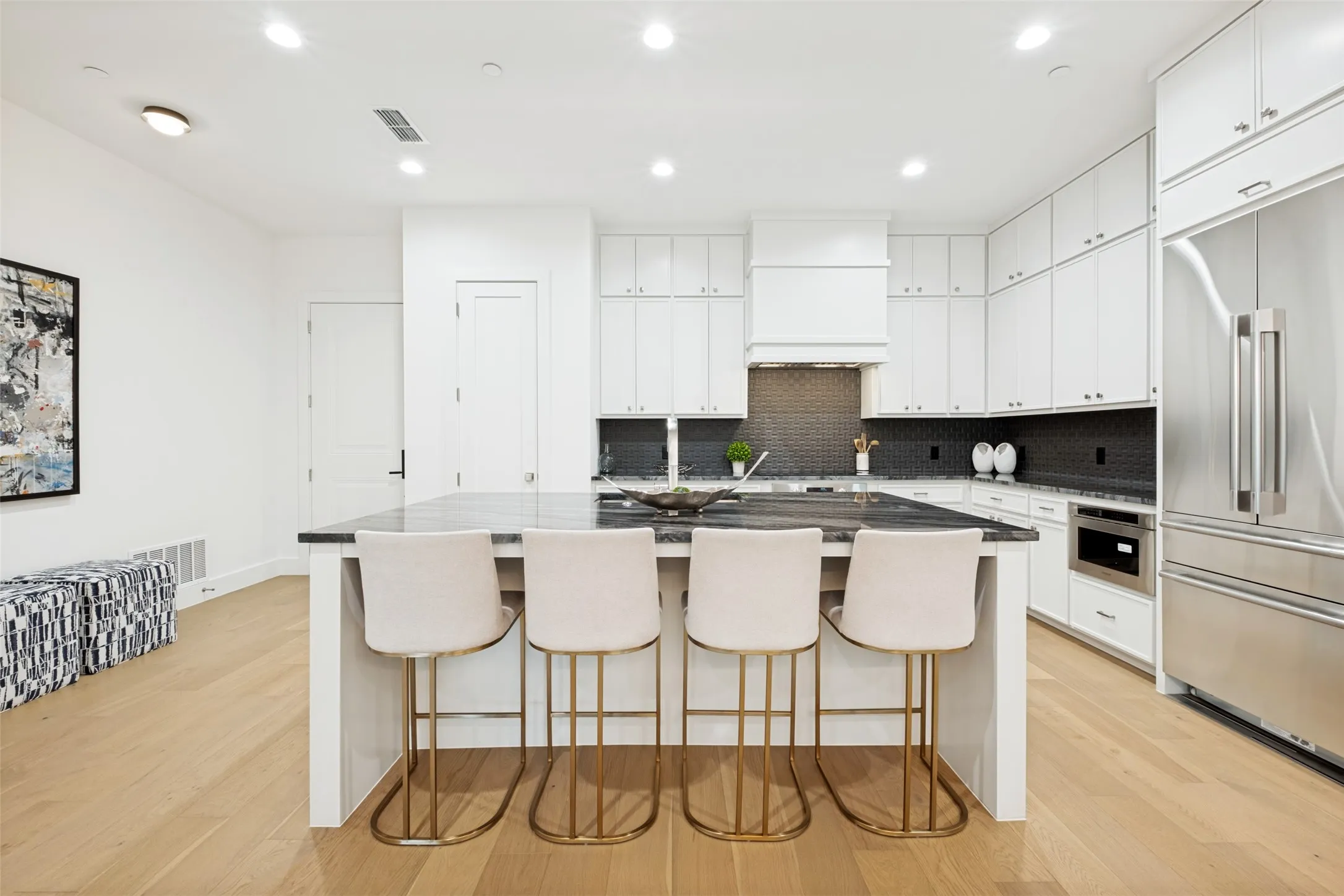 Condominium For Sale in Dallas County , 3601 Routh Street 1C, Dallas, Texas 75219, 2 Bedroom, 2 Bathroom, 1 Garage spaces, 1,857 Sqft, built in 2024, mls#21289137, Real Estate Agent in Dallas, Homes For Sale in Dallas county, Homes For Sale in Dallas, Realtor in Dallas Texas, Real Estate Brokerage Independent Realty Texas, Luminita Cordes Realtor