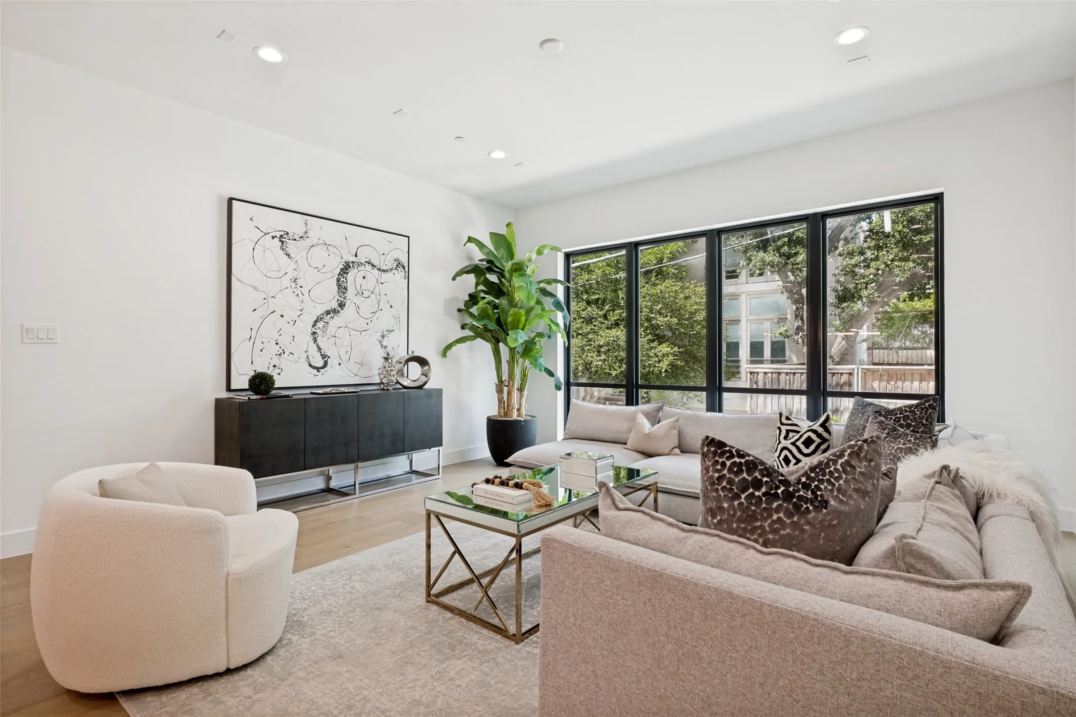 Condominium For Sale in Dallas County , 3601 Routh Street 1C, Dallas, Texas 75219, 2 Bedroom, 2 Bathroom, 1 Garage spaces, 1,857 Sqft, built in 2024, mls#21289137, Real Estate Agent in Dallas, Homes For Sale in Dallas county, Homes For Sale in Dallas, Realtor in Dallas Texas, Real Estate Brokerage Independent Realty Texas, Luminita Cordes Realtor