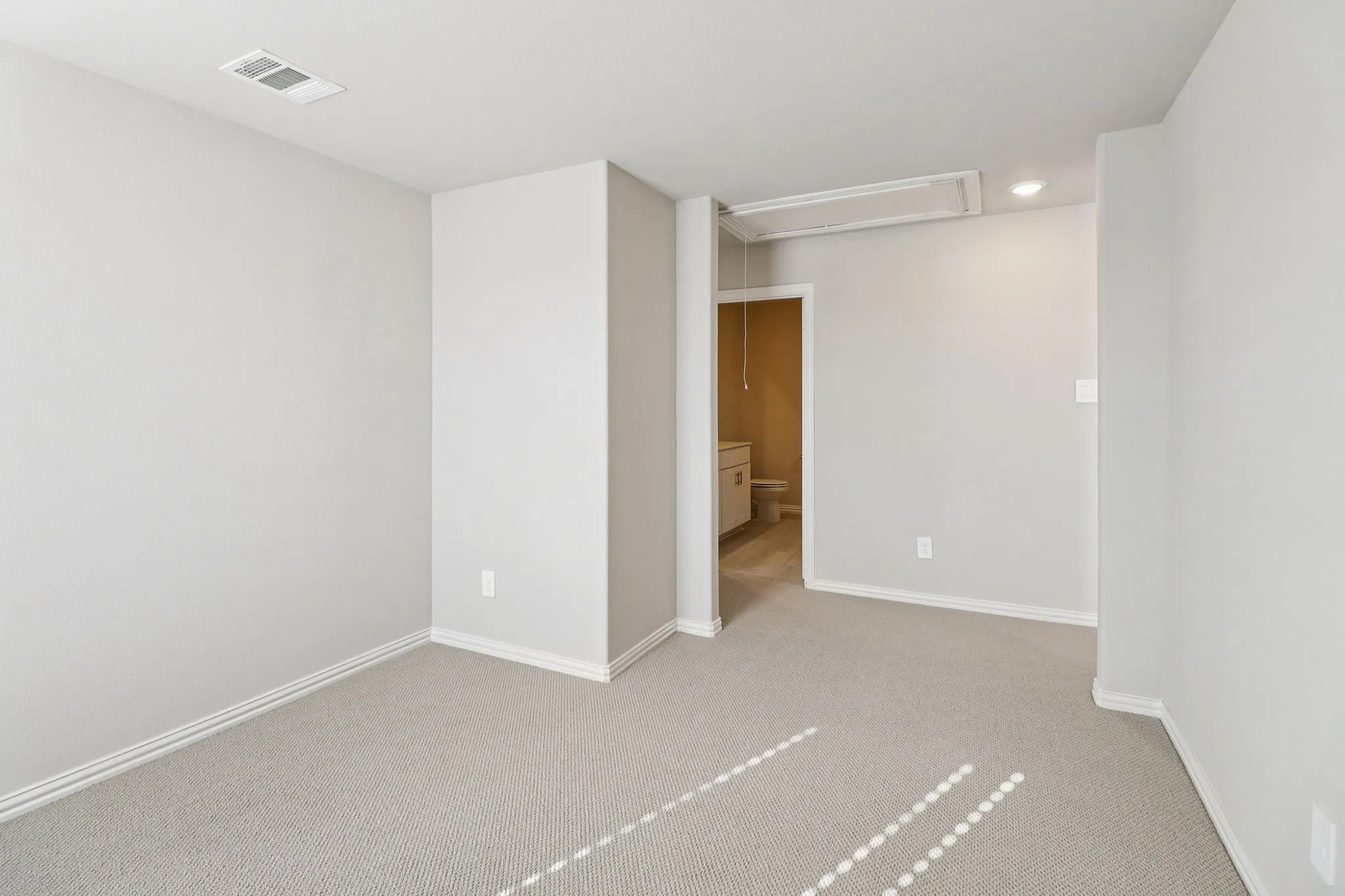 Photo is not of the actual home, but is an inspirational photo of builder’s model home and may depict options, furnishings, and/or decorator features that are not included.