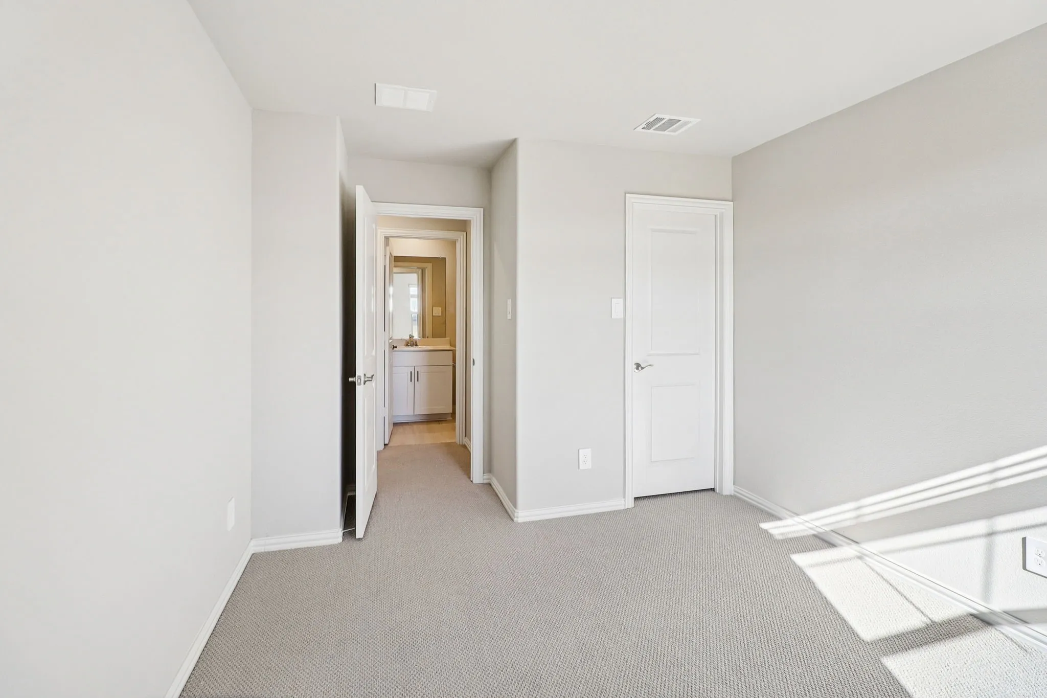 Photo is not of the actual home, but is an inspirational photo of builder’s model home and may depict options, furnishings, and/or decorator features that are not included.