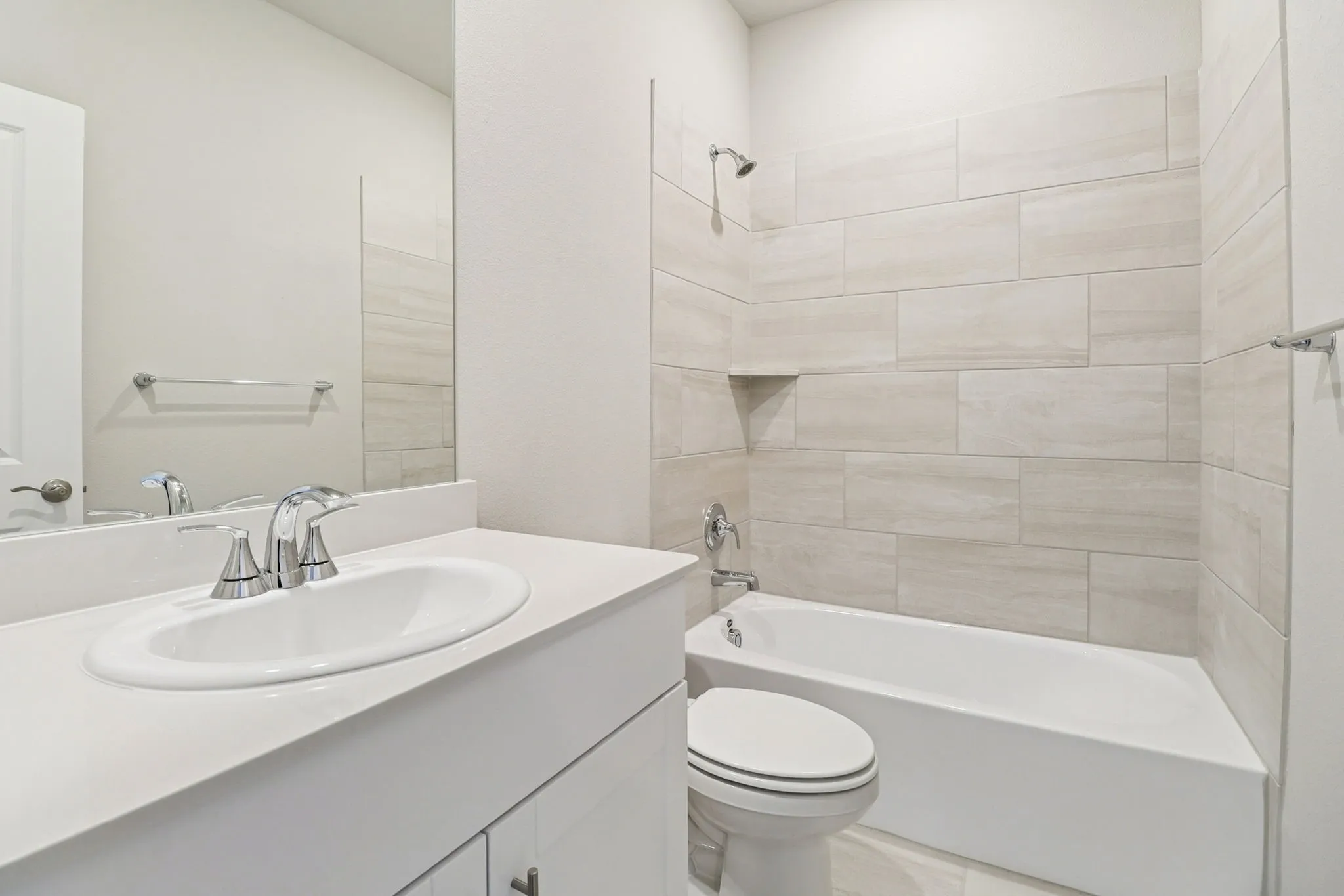 Photo is not of the actual home, but is an inspirational photo of builder’s model home and may depict options, furnishings, and/or decorator features that are not included.