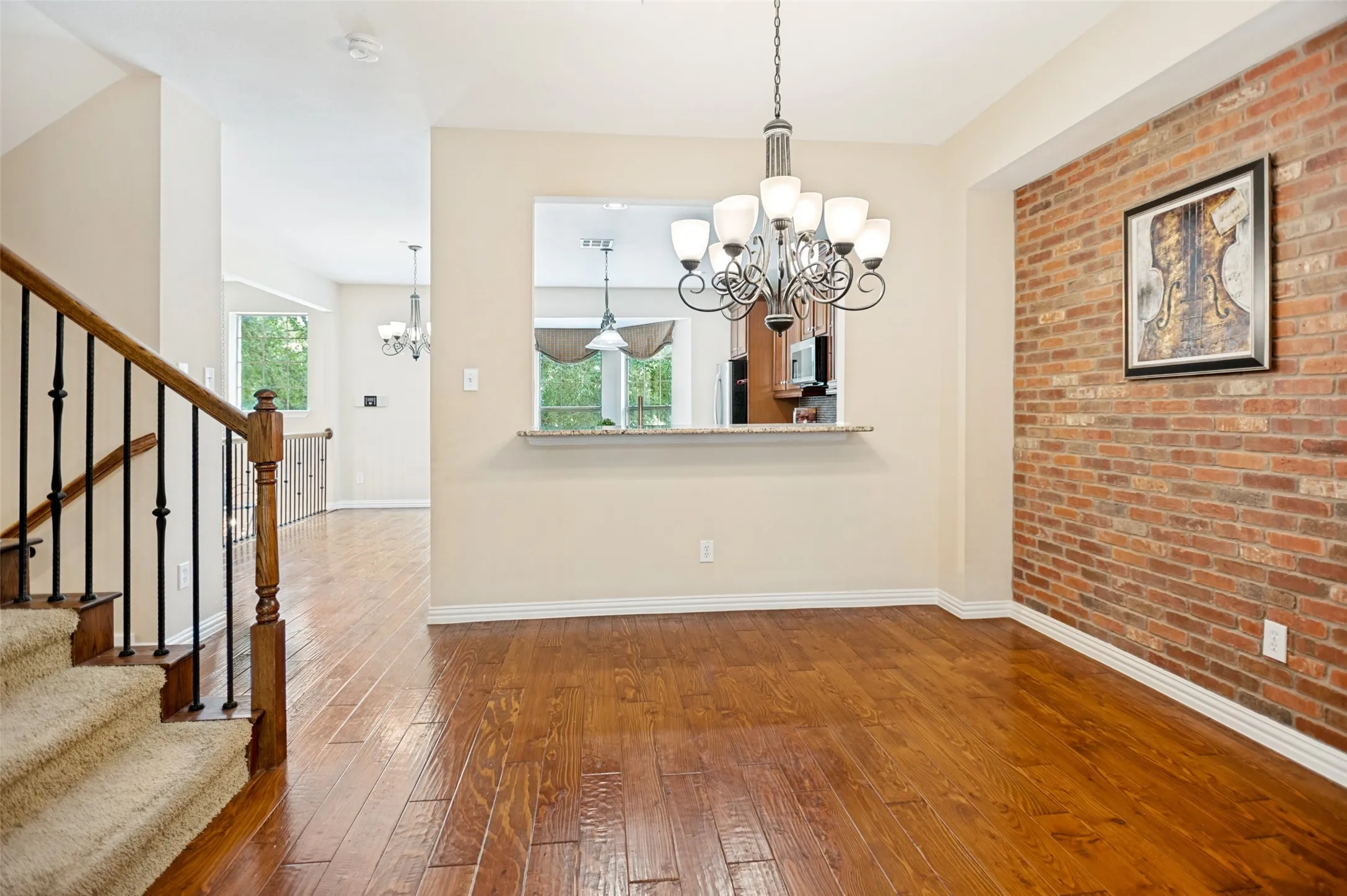 Townhouse For Sale in Denton County , 2634 Chambers Drive, Lewisville, Texas 75067, 2 Bedroom, 4 Bathroom, 2 Garage spaces, 2,472 Sqft, built in 2006, mls#21306250, Real Estate Agent in Lewisville, Homes For Sale in Denton county, Homes For Sale in Lewisville, Realtor in Lewisville Texas, Real Estate Brokerage Independent Realty Texas, Luminita Cordes Realtor