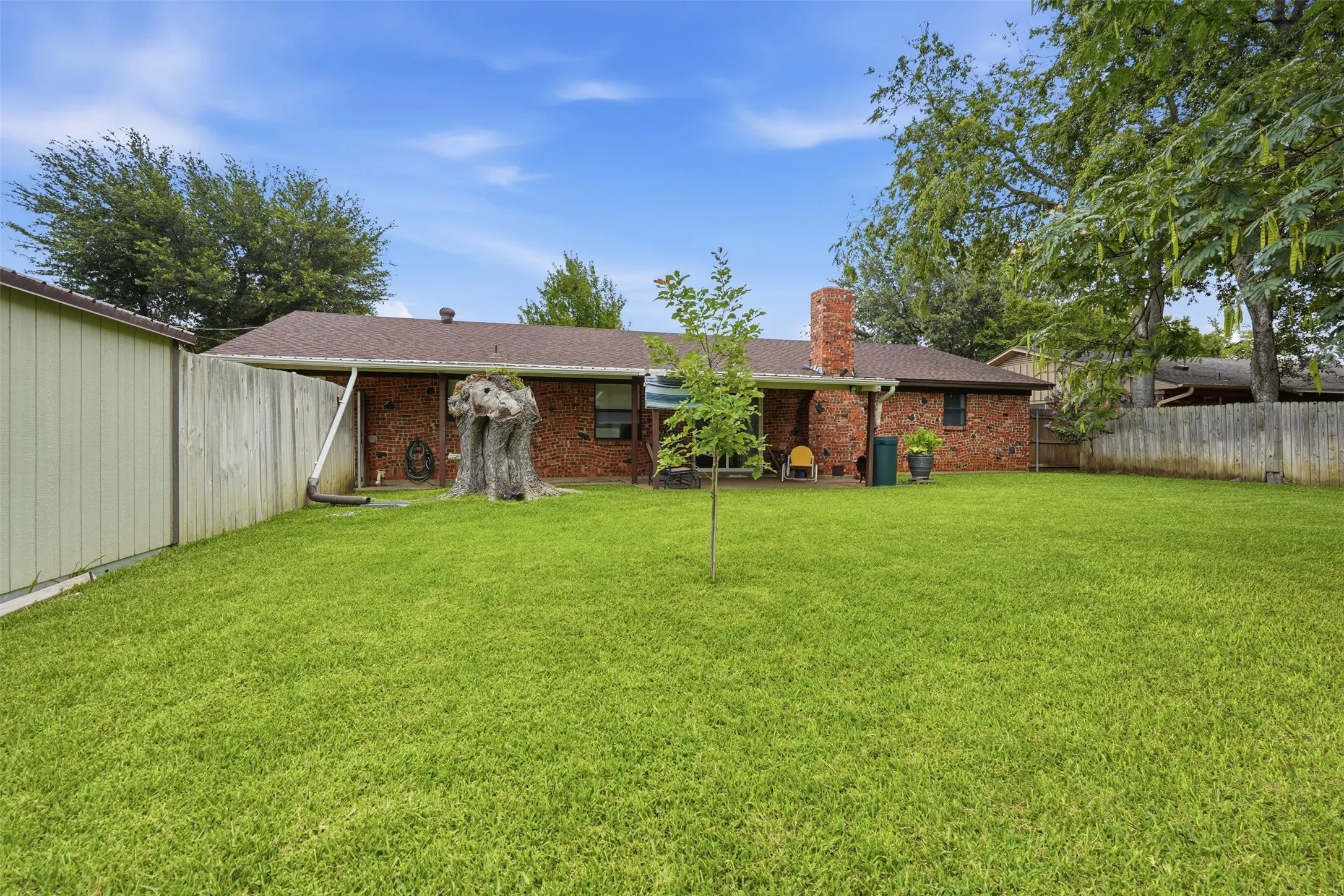 Single Family Residence For Sale in Tarrant County , 5421 Susan Lee Lane, North Richland Hills, Texas 76180, 3 Bedroom, 2 Bathroom, 2 Garage spaces, 1,972 Sqft, built in 1965, mls#21306575, Real Estate Agent in North Richland Hills, Homes For Sale in Tarrant county, Homes For Sale in North Richland Hills, Realtor in North Richland Hills Texas, Real Estate Brokerage Independent Realty Texas, Luminita Cordes Realtor