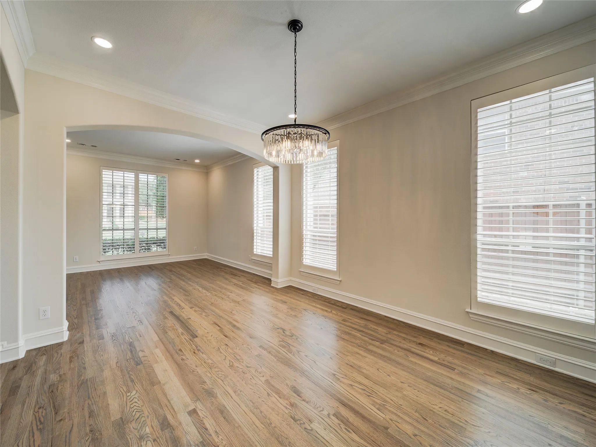 Single Family Residence For Sale in Denton County , 5143 Stillwater Trail, Frisco, Texas 75034, 4 Bedroom, 5 Bathroom, 3 Garage spaces, 4,600 Sqft, built in 2001, mls#21289501, Real Estate Agent in Frisco, Homes For Sale in Denton county, Homes For Sale in Frisco, Realtor in Frisco Texas, Real Estate Brokerage Independent Realty Texas, Luminita Cordes Realtor