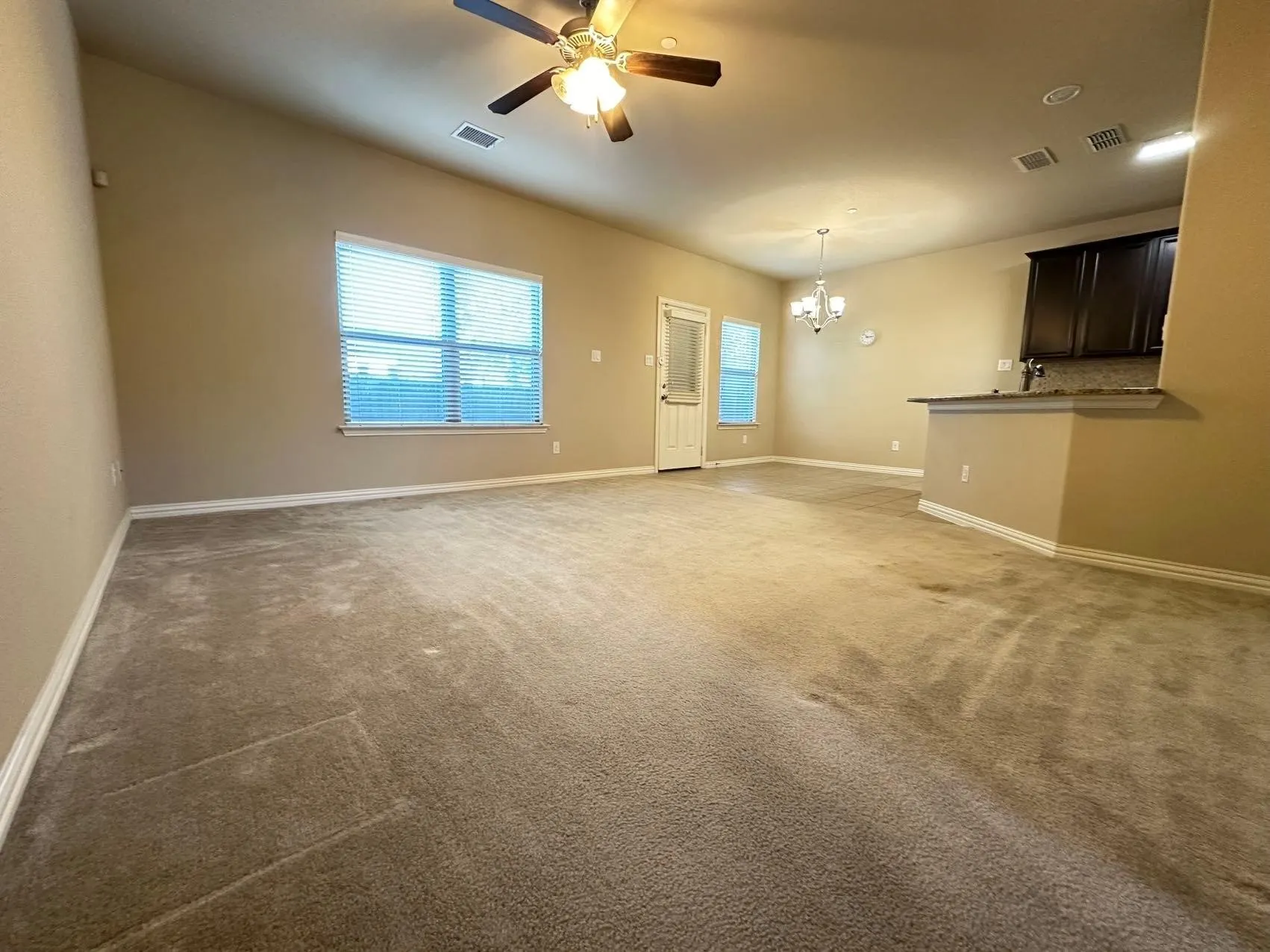 Townhouse For Sale in Collin County , 6516 Federal Hall Street, Plano, Texas 75023, 3 Bedroom, 3 Bathroom, 2 Garage spaces, 1,634 Sqft, built in 2012, mls#21307593, Real Estate Agent in Plano, Homes For Sale in Collin county, Homes For Sale in Plano, Realtor in Plano Texas, Real Estate Brokerage Independent Realty Texas, Luminita Cordes Realtor