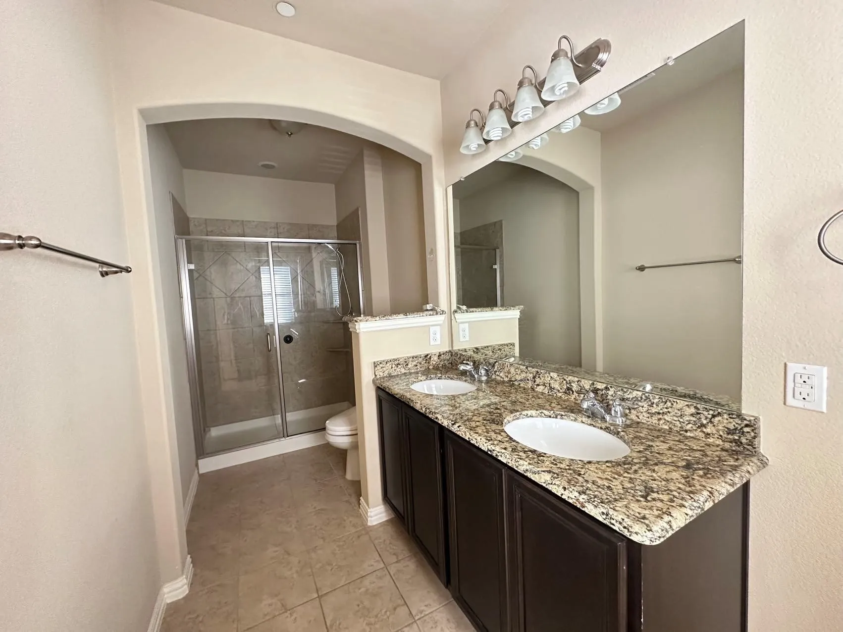 Townhouse For Sale in Collin County , 6516 Federal Hall Street, Plano, Texas 75023, 3 Bedroom, 3 Bathroom, 2 Garage spaces, 1,634 Sqft, built in 2012, mls#21307593, Real Estate Agent in Plano, Homes For Sale in Collin county, Homes For Sale in Plano, Realtor in Plano Texas, Real Estate Brokerage Independent Realty Texas, Luminita Cordes Realtor
