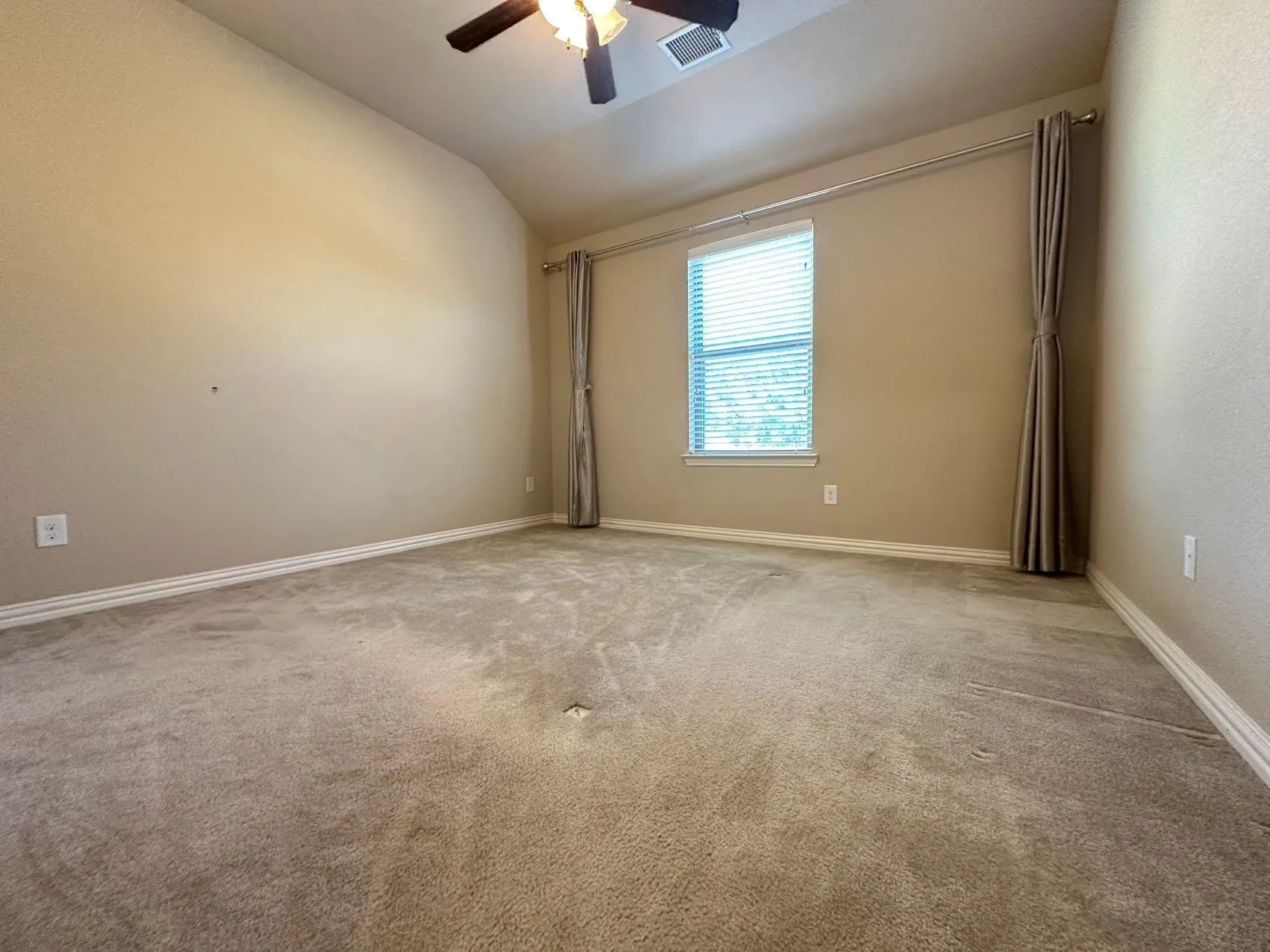 Townhouse For Sale in Collin County , 6516 Federal Hall Street, Plano, Texas 75023, 3 Bedroom, 3 Bathroom, 2 Garage spaces, 1,634 Sqft, built in 2012, mls#21307593, Real Estate Agent in Plano, Homes For Sale in Collin county, Homes For Sale in Plano, Realtor in Plano Texas, Real Estate Brokerage Independent Realty Texas, Luminita Cordes Realtor