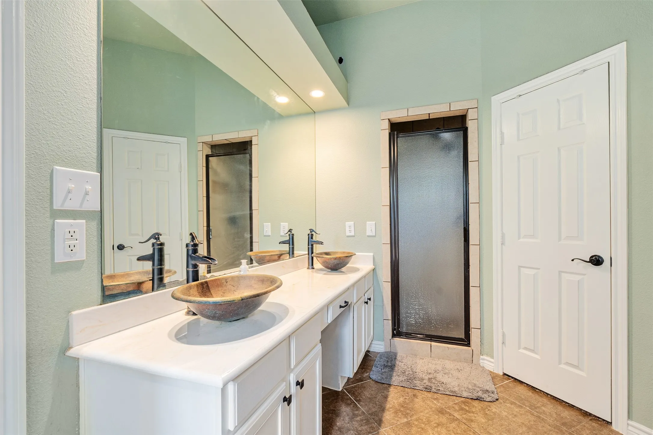 Single Family Residence For Sale in Henderson County , 118 Janice Lane, Mabank, Texas 75156, 4 Bedroom, 2 Bathroom, Garage spaces, 1,865 Sqft, built in 2009, mls#21307475, Real Estate Agent in Mabank, Homes For Sale in Henderson county, Homes For Sale in Mabank, Realtor in Mabank Texas, Real Estate Brokerage Independent Realty Texas, Luminita Cordes Realtor