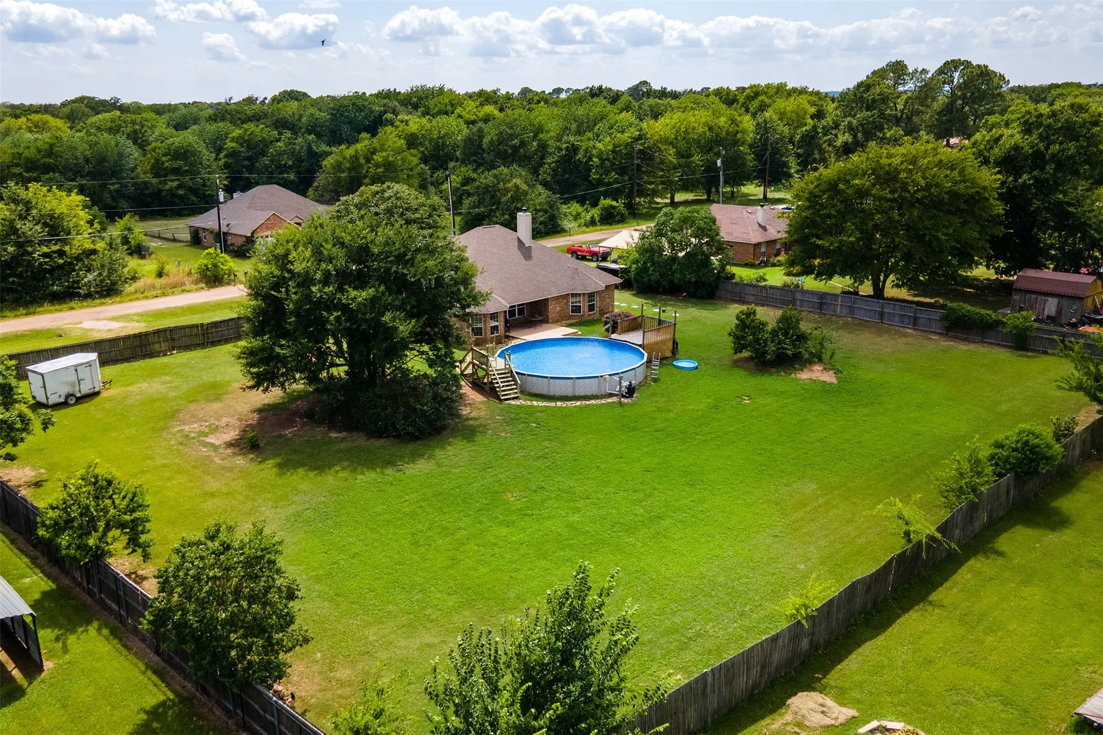 Single Family Residence For Sale in Henderson County , 118 Janice Lane, Mabank, Texas 75156, 4 Bedroom, 2 Bathroom, Garage spaces, 1,865 Sqft, built in 2009, mls#21307475, Real Estate Agent in Mabank, Homes For Sale in Henderson county, Homes For Sale in Mabank, Realtor in Mabank Texas, Real Estate Brokerage Independent Realty Texas, Luminita Cordes Realtor