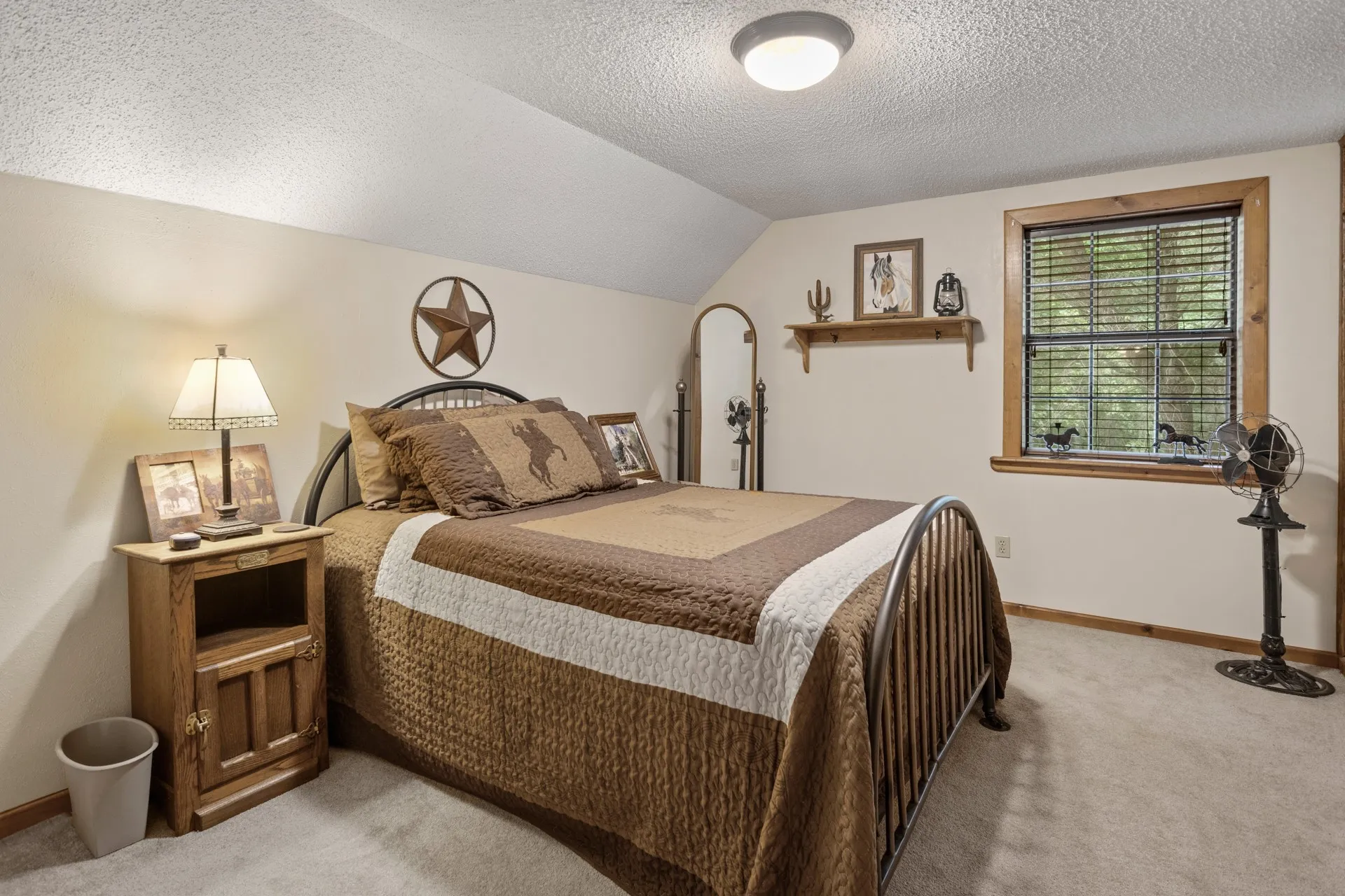 Single Family Residence For Sale in Camp County , 11995 FM 557, Pittsburg, Texas 75686, 3 Bedroom, 2 Bathroom, 2 Garage spaces, 2,200 Sqft, built in 1987, Price $449,000, mls#21307577, Real Estate Agent in Pittsburg, Homes For Sale in Camp county, Homes For Sale in Pittsburg, Realtor in Pittsburg Texas, Real Estate Brokerage Independent Realty Texas, Luminita Cordes Realtor