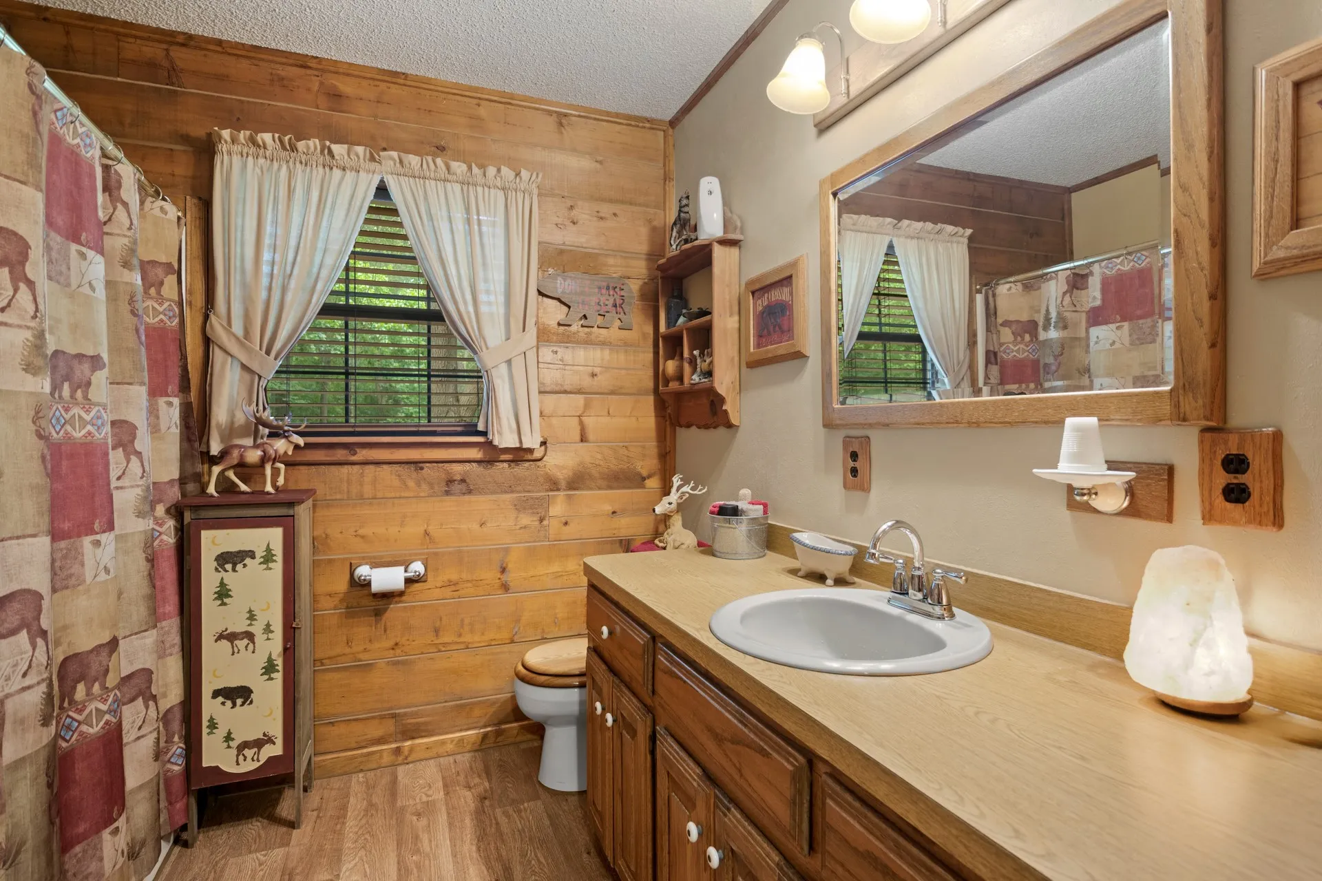 Single Family Residence For Sale in Camp County , 11995 FM 557, Pittsburg, Texas 75686, 3 Bedroom, 2 Bathroom, 2 Garage spaces, 2,200 Sqft, built in 1987, Price $449,000, mls#21307577, Real Estate Agent in Pittsburg, Homes For Sale in Camp county, Homes For Sale in Pittsburg, Realtor in Pittsburg Texas, Real Estate Brokerage Independent Realty Texas, Luminita Cordes Realtor