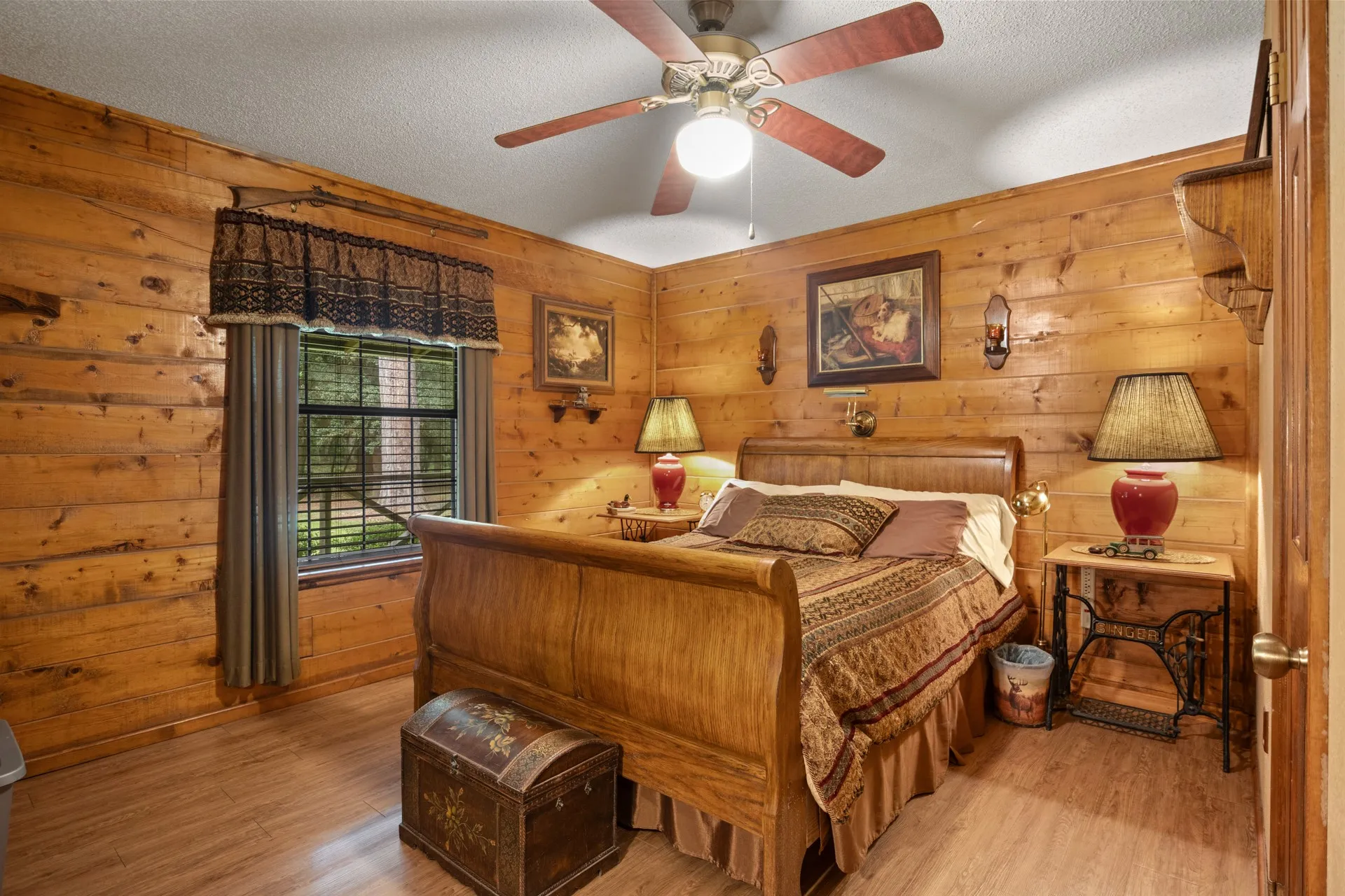 Single Family Residence For Sale in Camp County , 11995 FM 557, Pittsburg, Texas 75686, 3 Bedroom, 2 Bathroom, 2 Garage spaces, 2,200 Sqft, built in 1987, Price $449,000, mls#21307577, Real Estate Agent in Pittsburg, Homes For Sale in Camp county, Homes For Sale in Pittsburg, Realtor in Pittsburg Texas, Real Estate Brokerage Independent Realty Texas, Luminita Cordes Realtor
