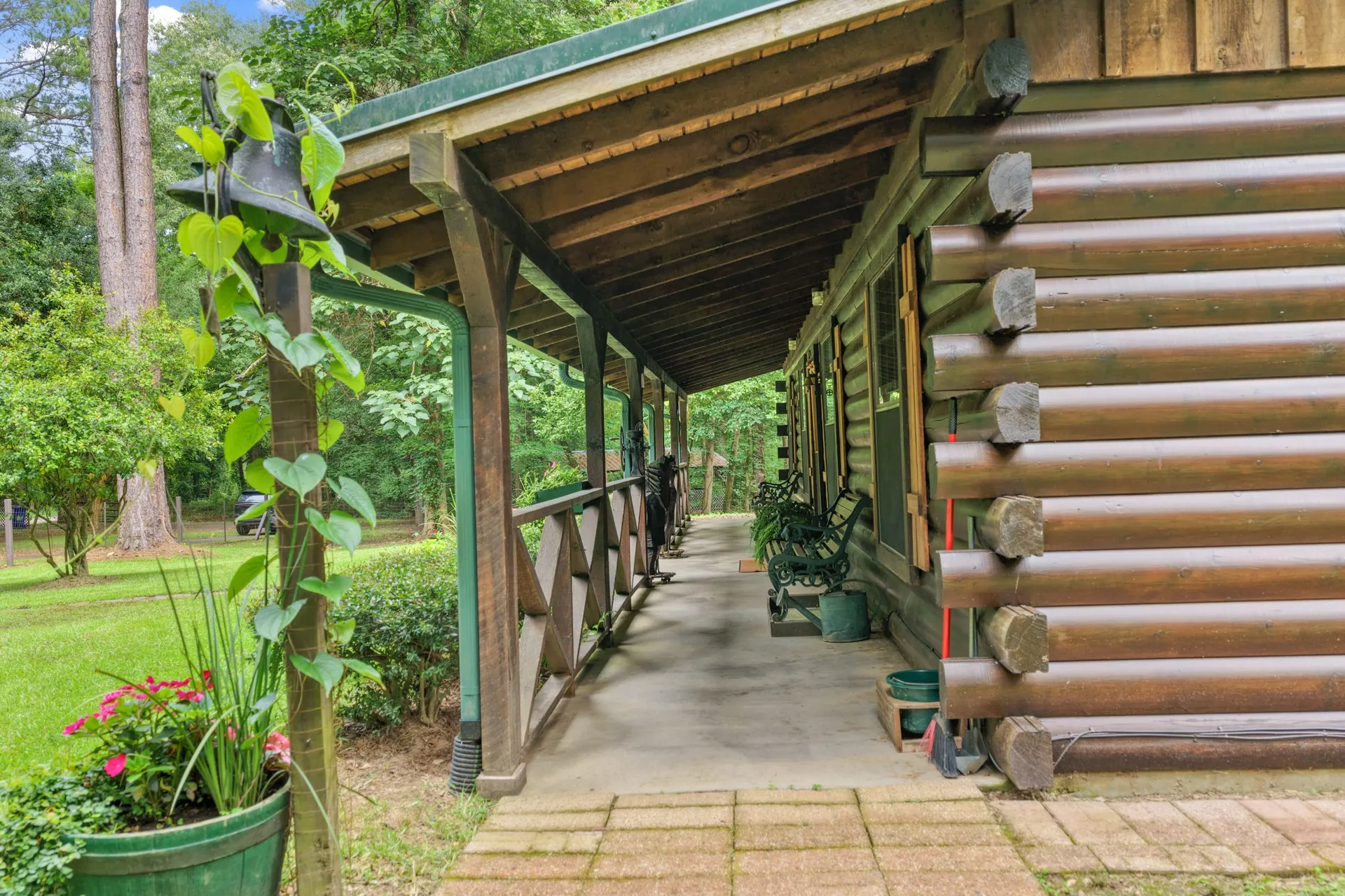 Single Family Residence For Sale in Camp County , 11995 FM 557, Pittsburg, Texas 75686, 3 Bedroom, 2 Bathroom, 2 Garage spaces, 2,200 Sqft, built in 1987, Price $449,000, mls#21307577, Real Estate Agent in Pittsburg, Homes For Sale in Camp county, Homes For Sale in Pittsburg, Realtor in Pittsburg Texas, Real Estate Brokerage Independent Realty Texas, Luminita Cordes Realtor