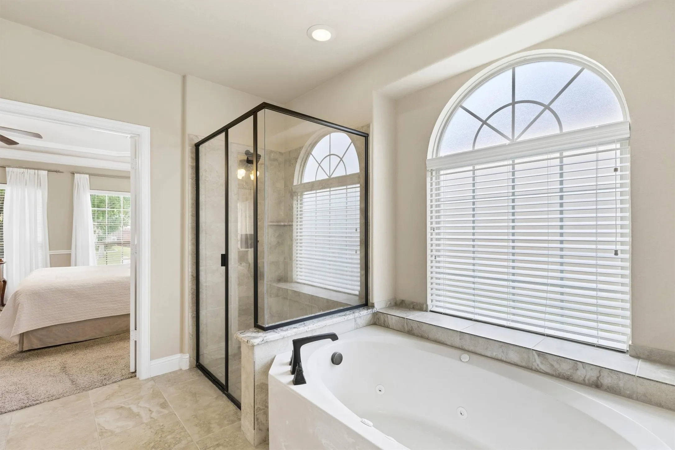 Single Family Residence For Sale in Collin County , 3207 Elkhart Drive, Sachse, Texas 75048, 5 Bedroom, 4 Bathroom, 2 Garage spaces, 4,261 Sqft, built in 2015, mls#21303447, Real Estate Agent in Sachse, Homes For Sale in Collin county, Homes For Sale in Sachse, Realtor in Sachse Texas, Real Estate Brokerage Independent Realty Texas, Luminita Cordes Realtor