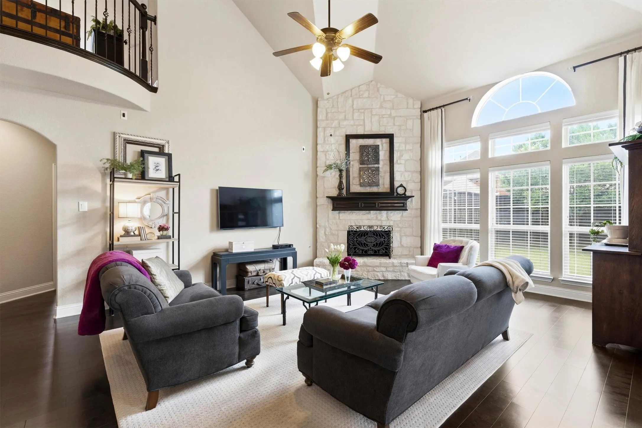 Single Family Residence For Sale in Collin County , 3207 Elkhart Drive, Sachse, Texas 75048, 5 Bedroom, 4 Bathroom, 2 Garage spaces, 4,261 Sqft, built in 2015, mls#21303447, Real Estate Agent in Sachse, Homes For Sale in Collin county, Homes For Sale in Sachse, Realtor in Sachse Texas, Real Estate Brokerage Independent Realty Texas, Luminita Cordes Realtor