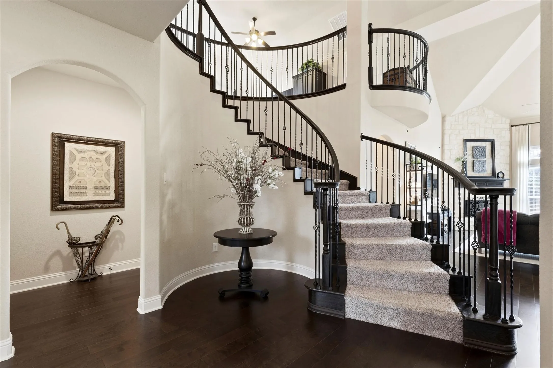 Single Family Residence For Sale in Collin County , 3207 Elkhart Drive, Sachse, Texas 75048, 5 Bedroom, 4 Bathroom, 2 Garage spaces, 4,261 Sqft, built in 2015, mls#21303447, Real Estate Agent in Sachse, Homes For Sale in Collin county, Homes For Sale in Sachse, Realtor in Sachse Texas, Real Estate Brokerage Independent Realty Texas, Luminita Cordes Realtor