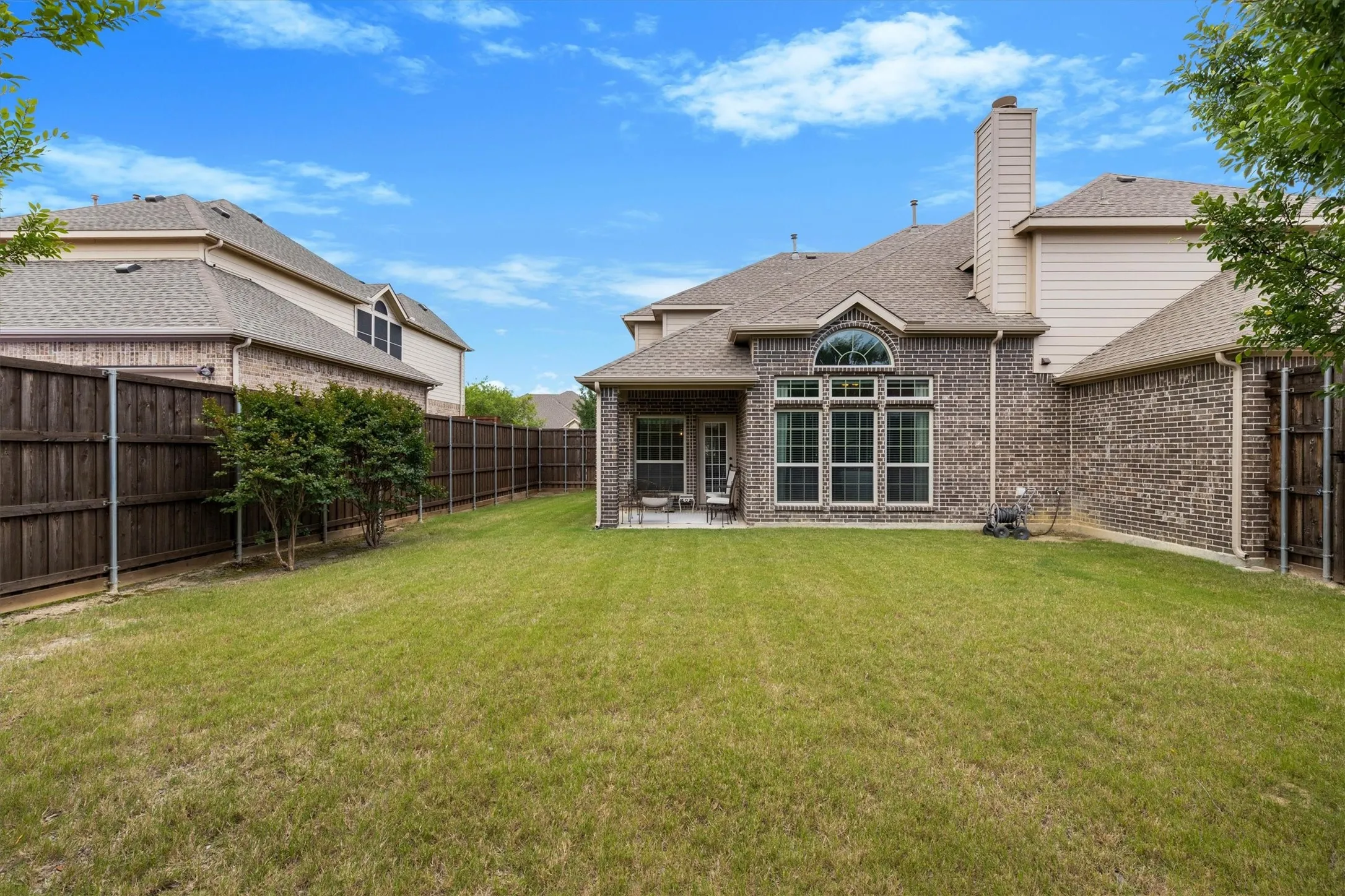 Single Family Residence For Sale in Collin County , 3207 Elkhart Drive, Sachse, Texas 75048, 5 Bedroom, 4 Bathroom, 2 Garage spaces, 4,261 Sqft, built in 2015, mls#21303447, Real Estate Agent in Sachse, Homes For Sale in Collin county, Homes For Sale in Sachse, Realtor in Sachse Texas, Real Estate Brokerage Independent Realty Texas, Luminita Cordes Realtor