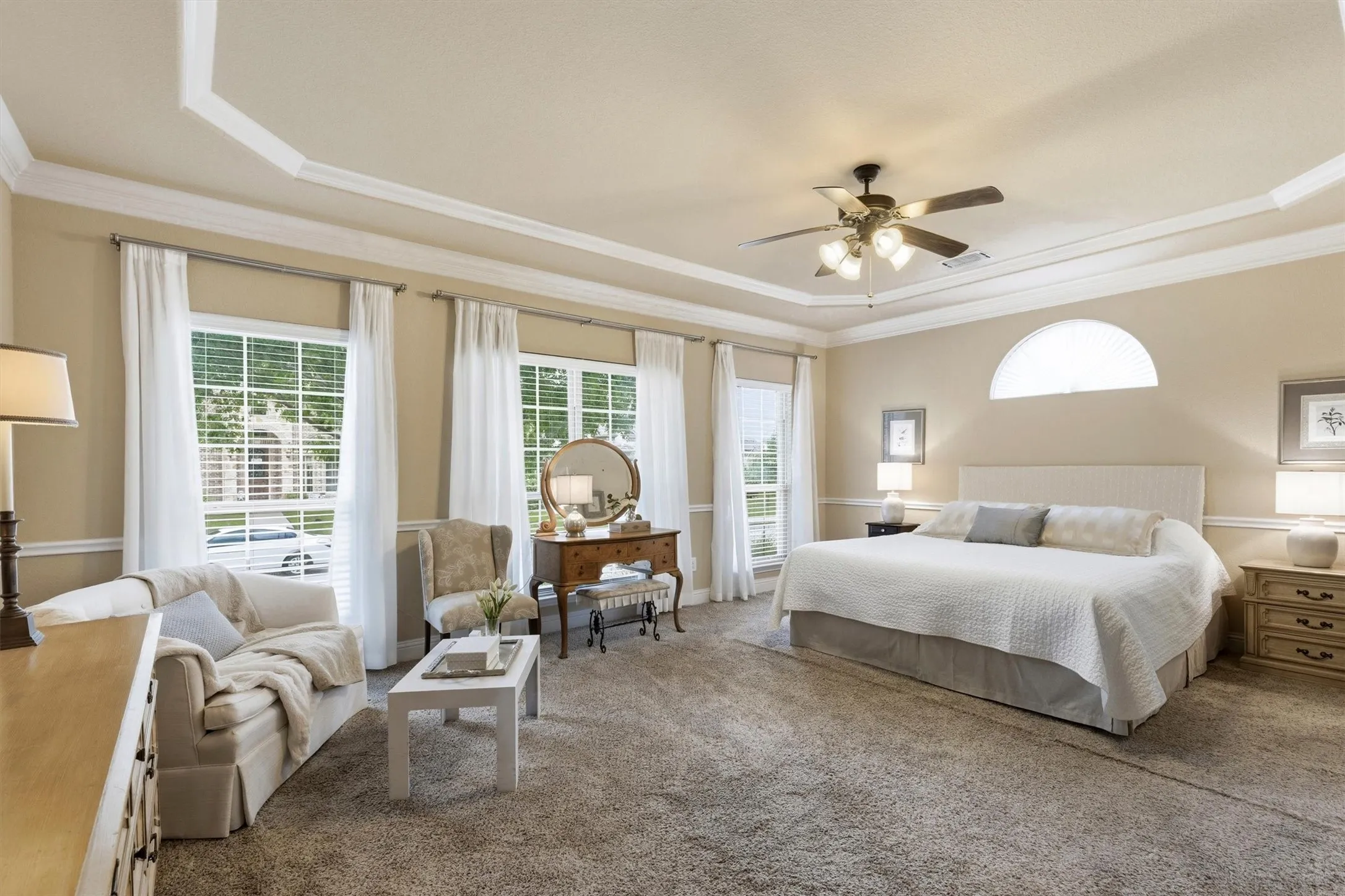 Single Family Residence For Sale in Collin County , 3207 Elkhart Drive, Sachse, Texas 75048, 5 Bedroom, 4 Bathroom, 2 Garage spaces, 4,261 Sqft, built in 2015, mls#21303447, Real Estate Agent in Sachse, Homes For Sale in Collin county, Homes For Sale in Sachse, Realtor in Sachse Texas, Real Estate Brokerage Independent Realty Texas, Luminita Cordes Realtor
