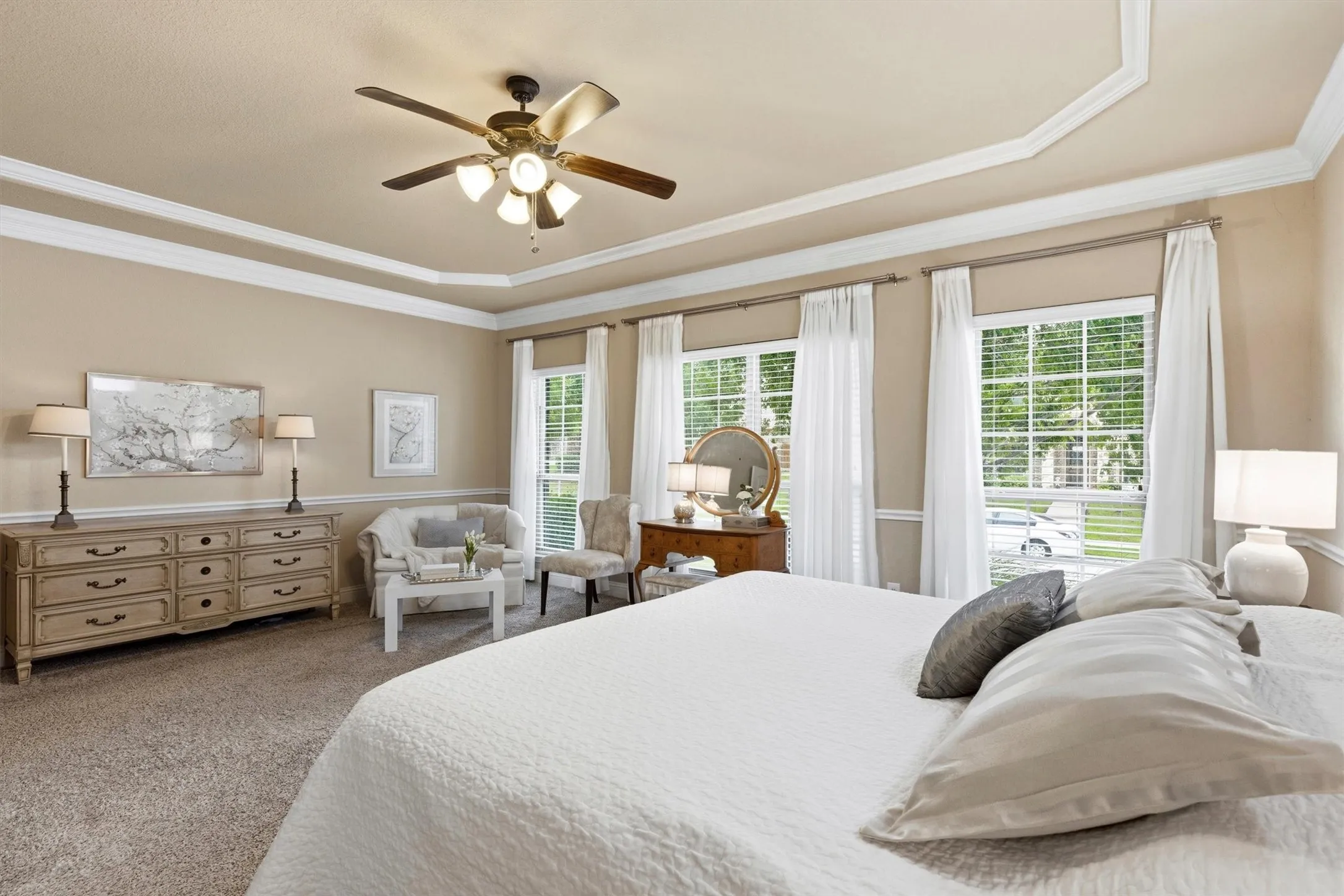 Single Family Residence For Sale in Collin County , 3207 Elkhart Drive, Sachse, Texas 75048, 5 Bedroom, 4 Bathroom, 2 Garage spaces, 4,261 Sqft, built in 2015, mls#21303447, Real Estate Agent in Sachse, Homes For Sale in Collin county, Homes For Sale in Sachse, Realtor in Sachse Texas, Real Estate Brokerage Independent Realty Texas, Luminita Cordes Realtor
